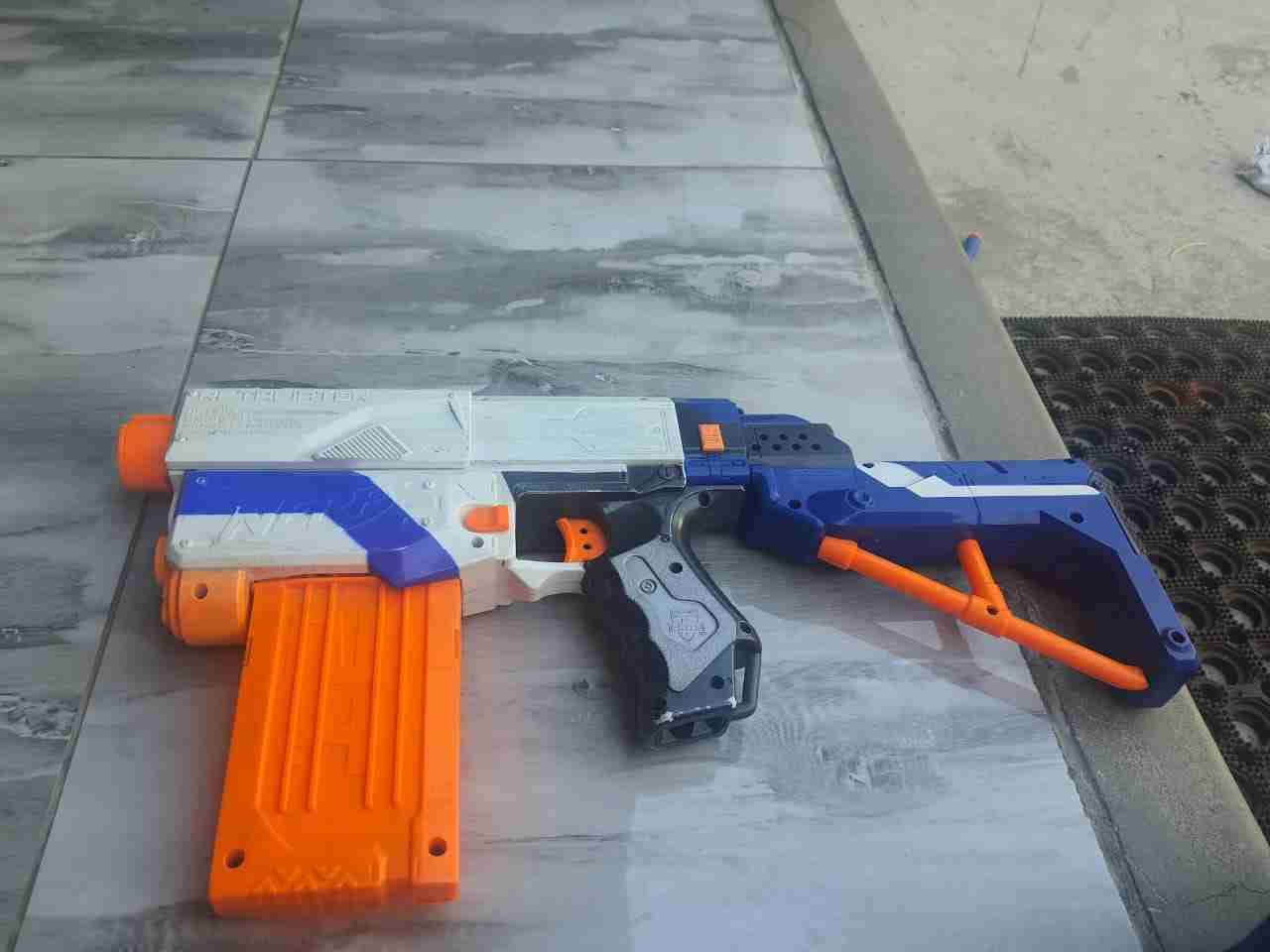 4 Pistolas de juguete Nerf - 1