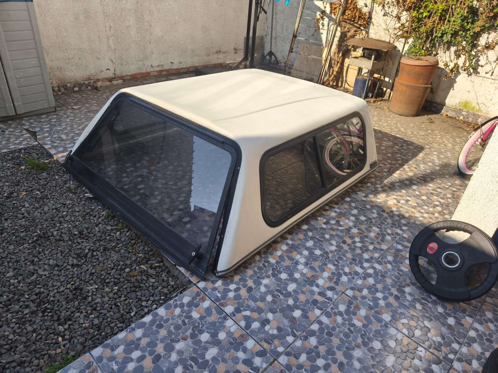 Camper de camioneta blanco usado - miniatura 6