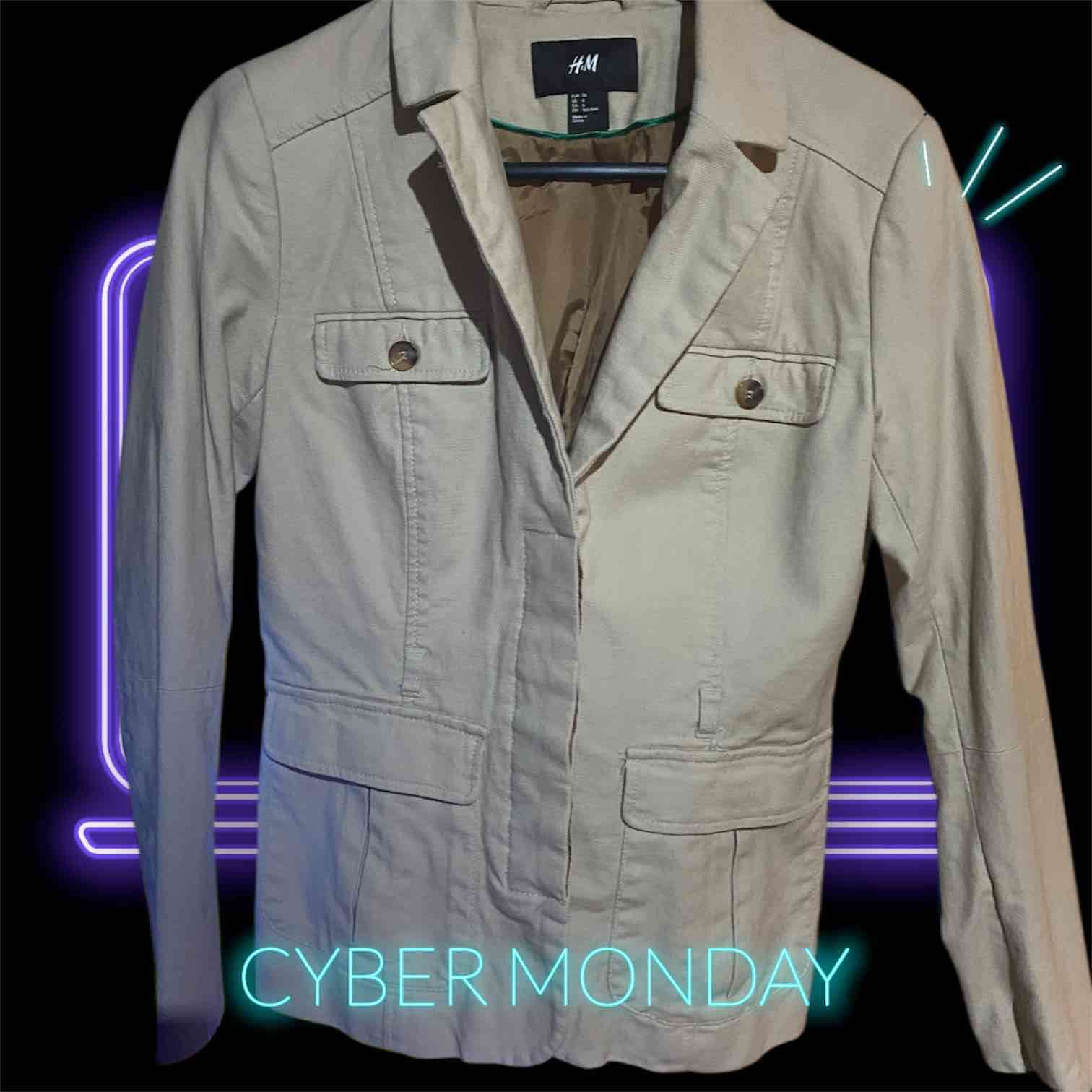 Chaqueta beige con bolsillos - miniatura 2