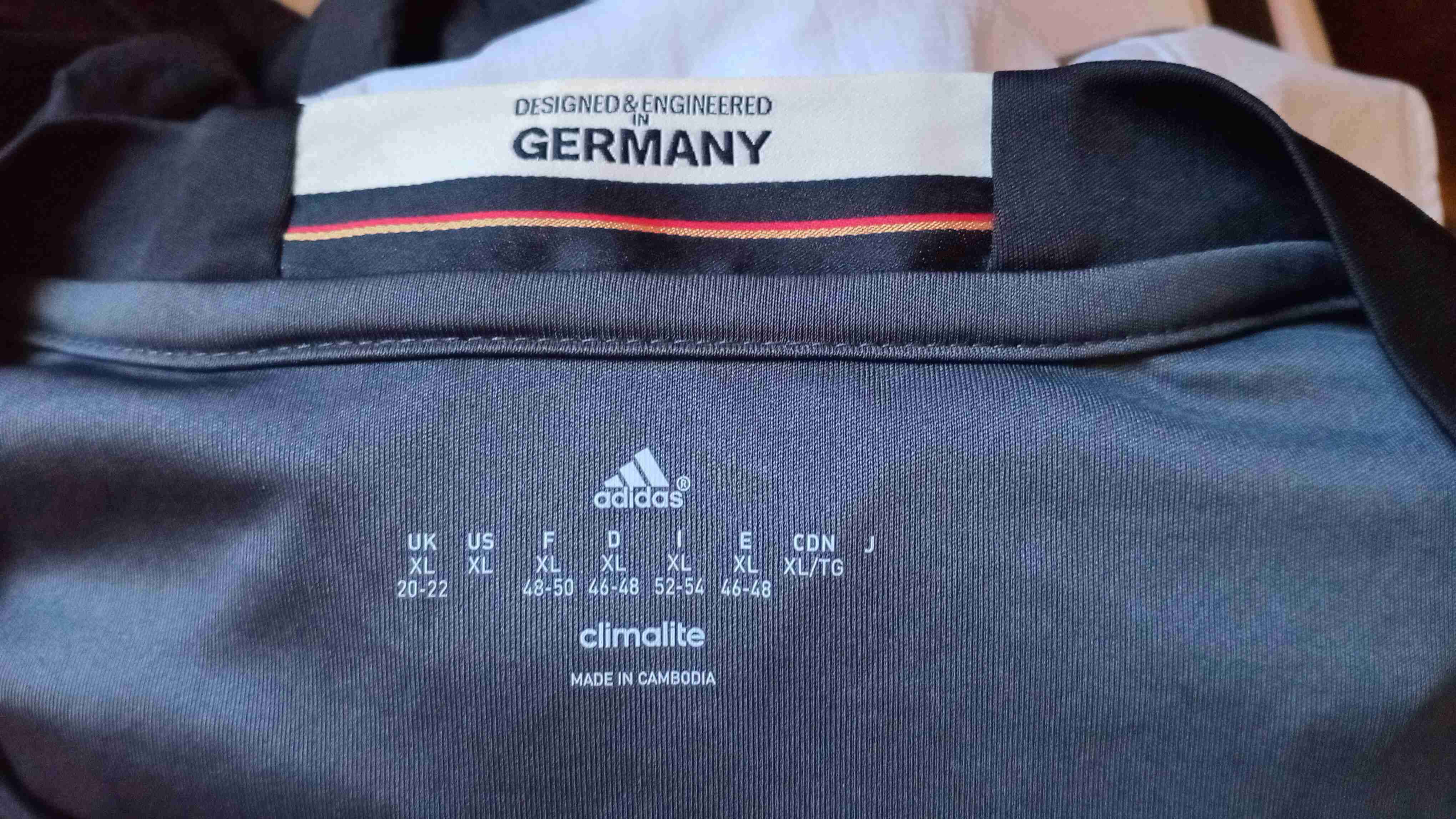 Lote ropa deportiva de marca - miniatura 4