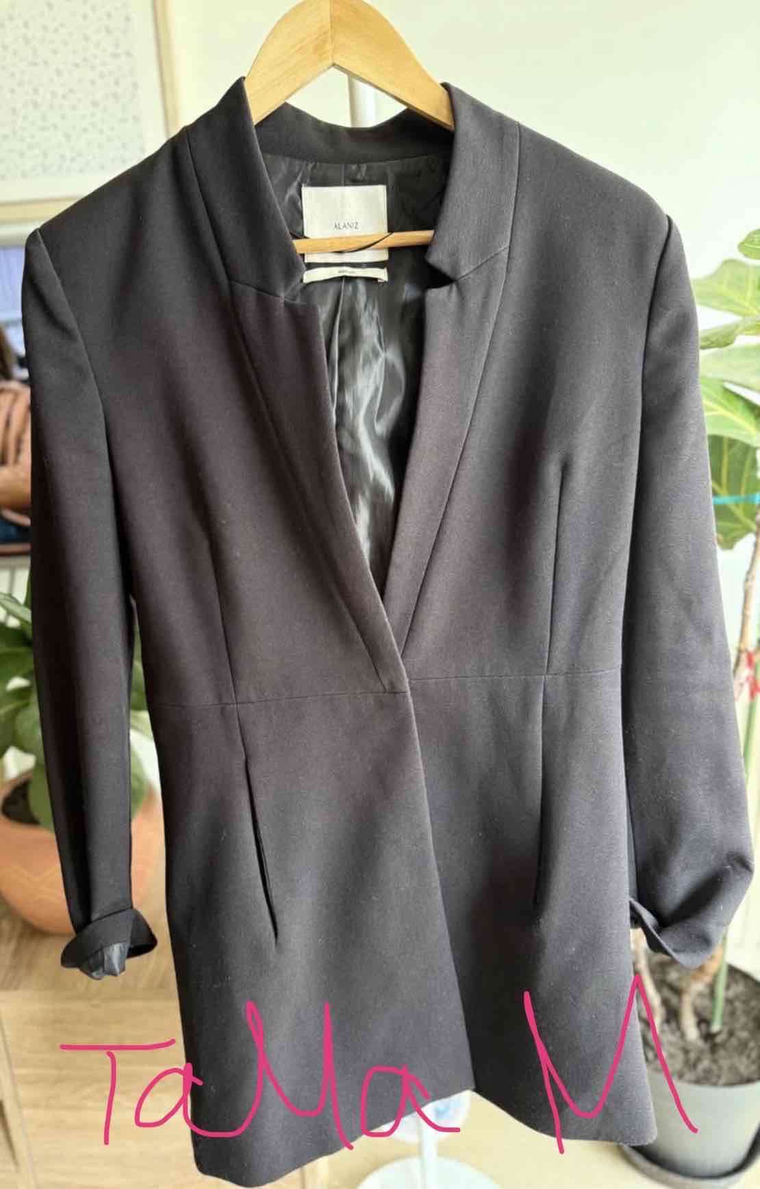 Blazer negro talla M