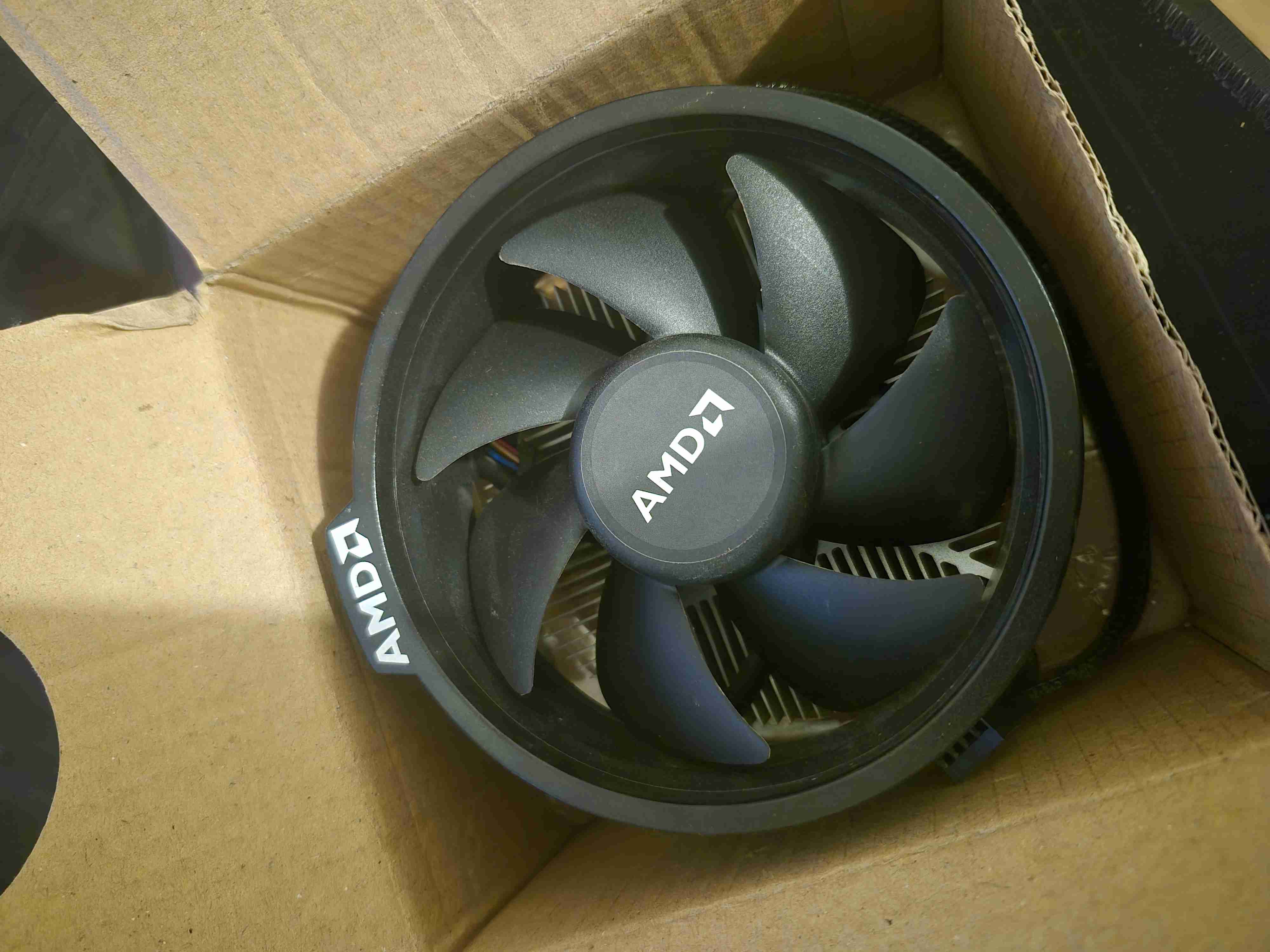 Procesador AMD Ryzen 5 3500x + stock cooler - miniatura 3