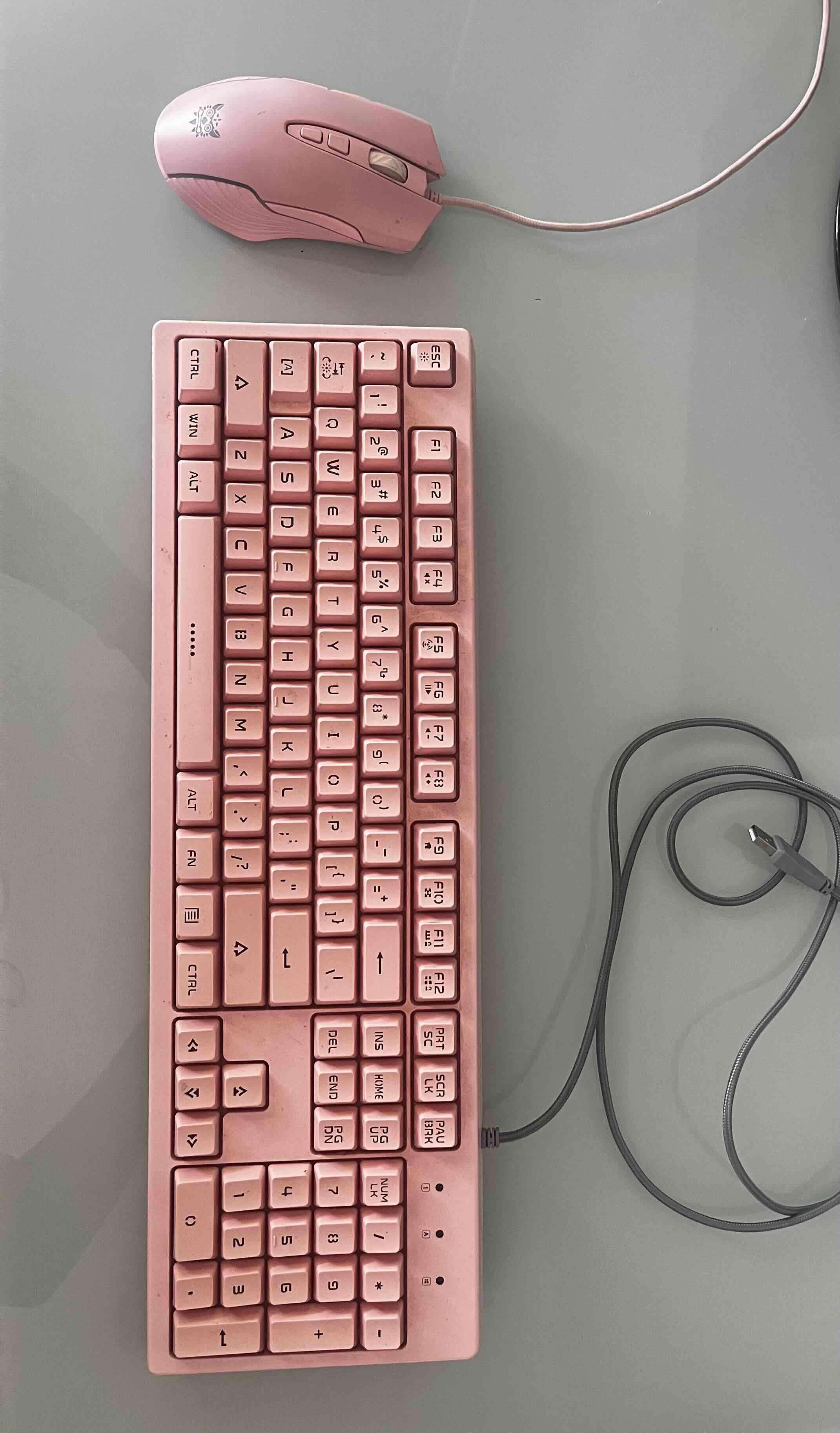 Teclado y ratón gamer rosa Onikuma - miniatura 2