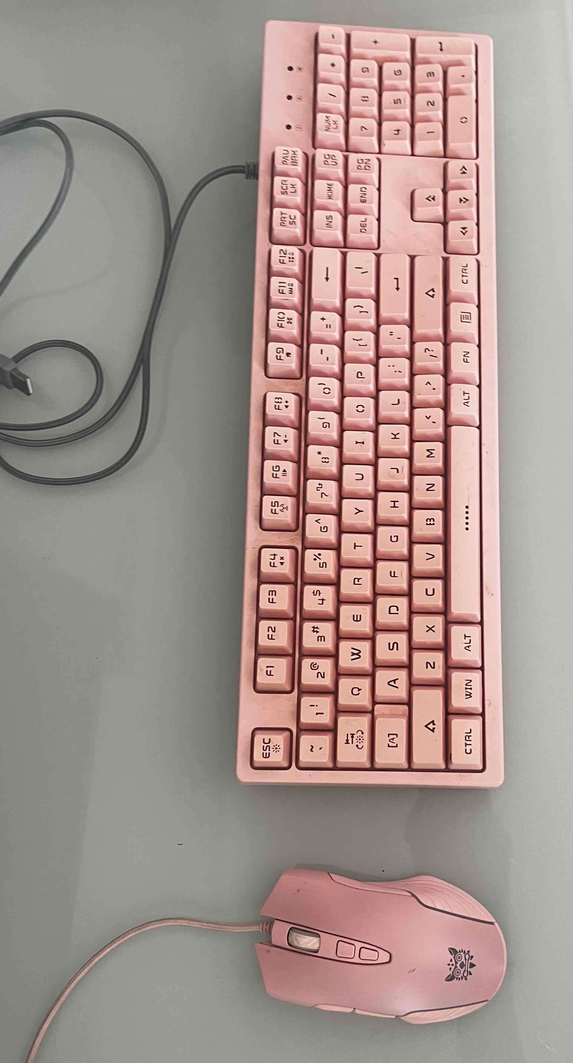 Teclado y ratón gamer rosa Onikuma - miniatura 3