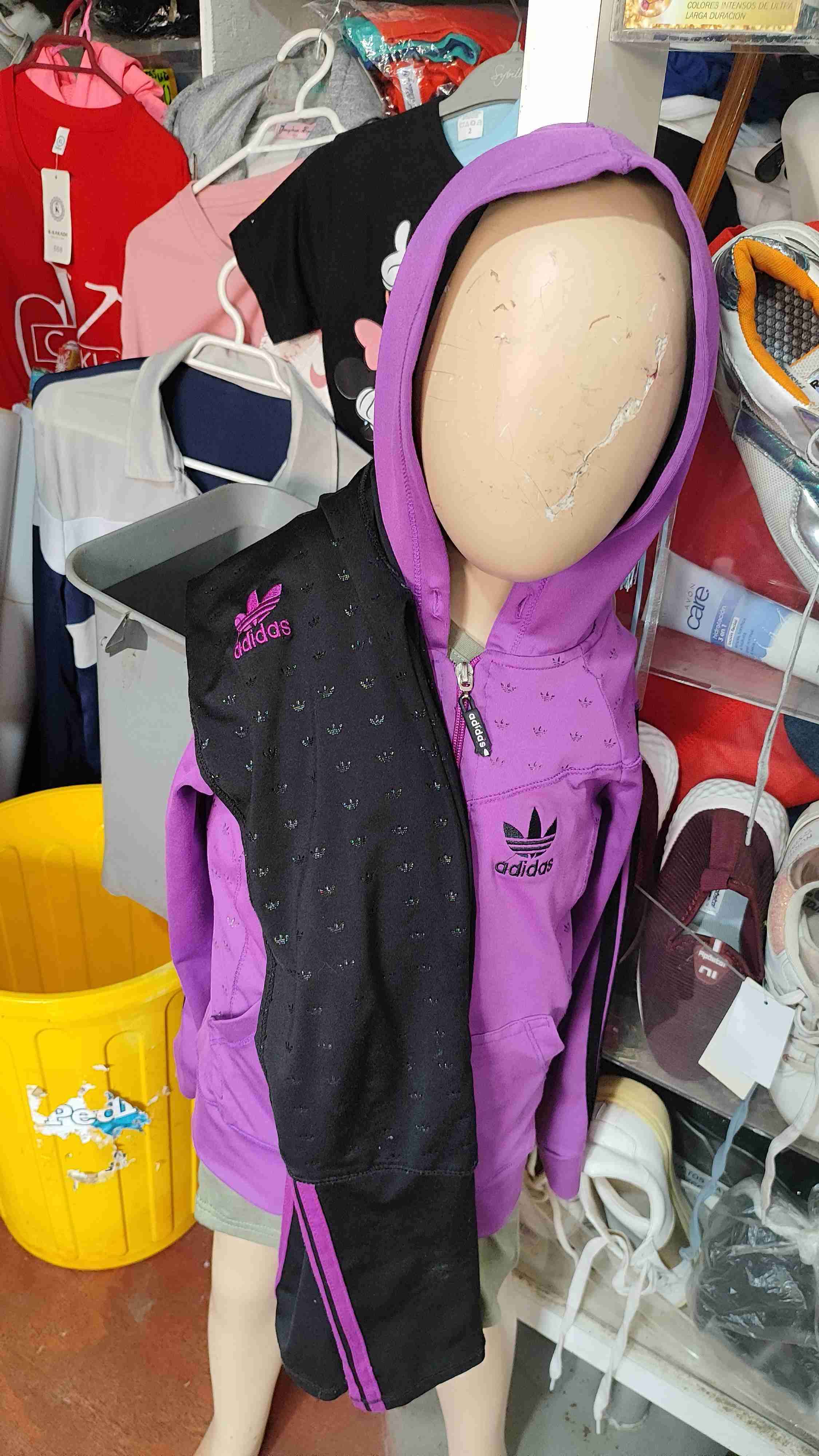 Chaqueta morada con capucha - 6