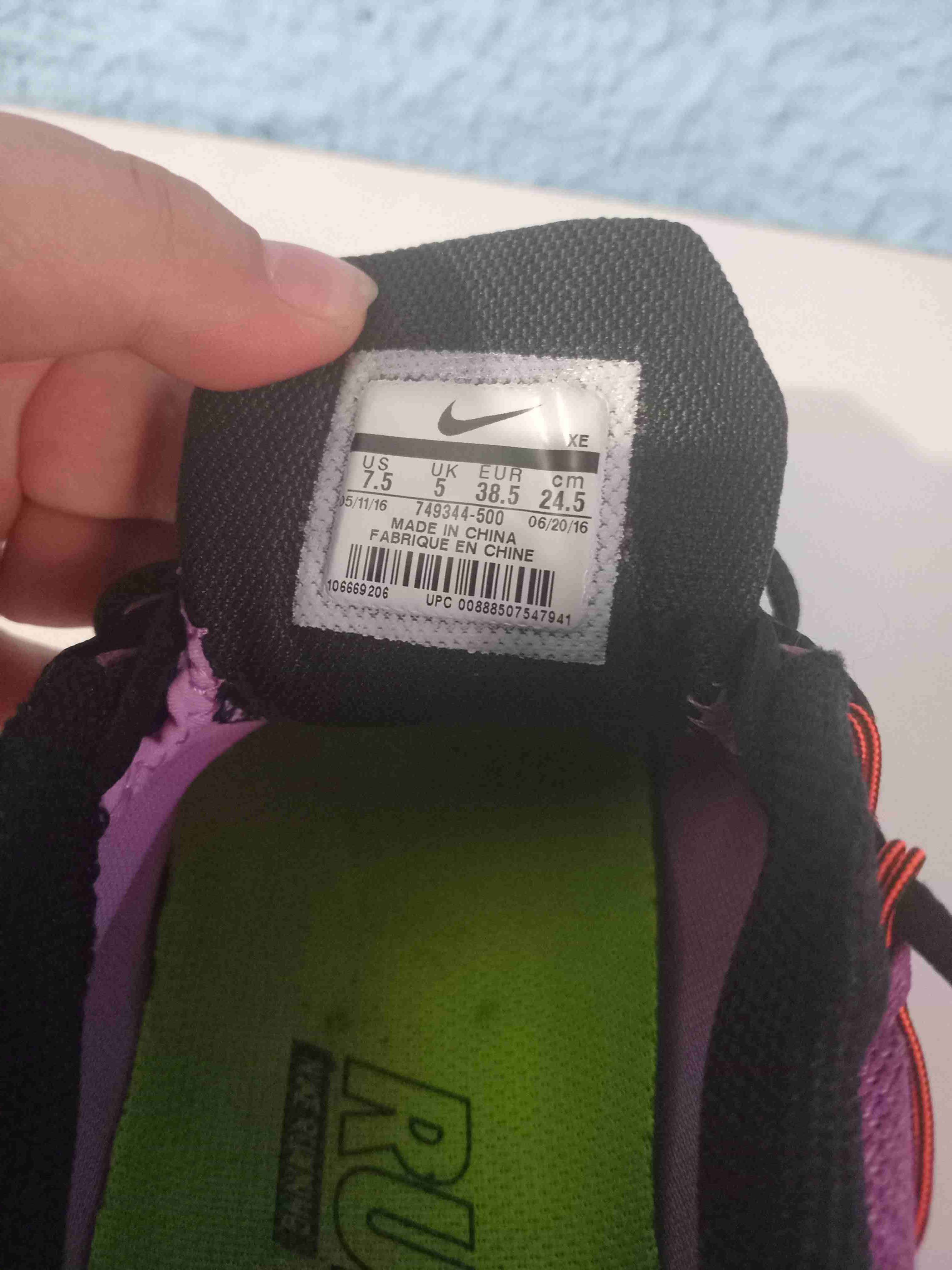 Zapatillas deportivas púrpura Nike - miniatura 3