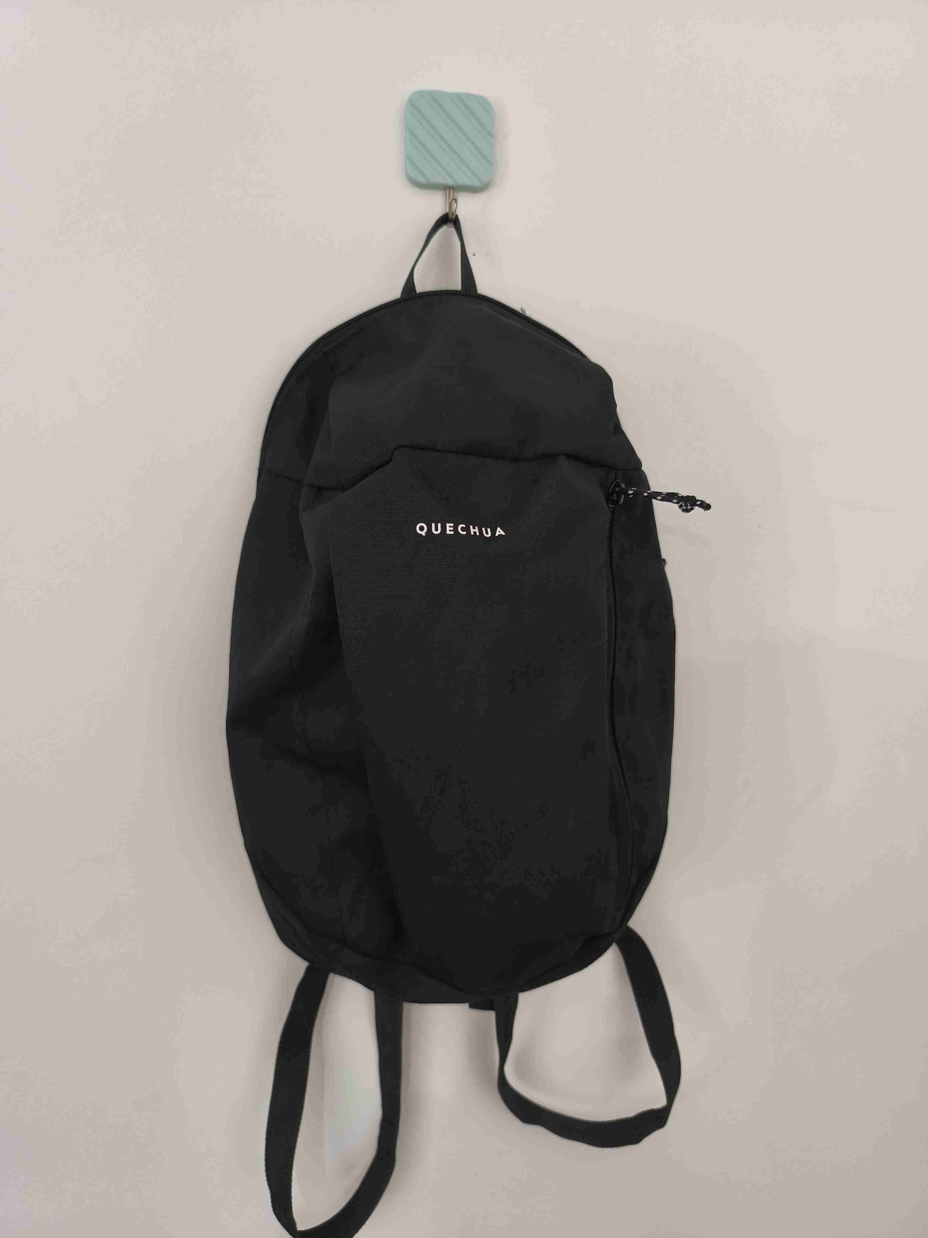 Mochila negra Quechua 10 lt