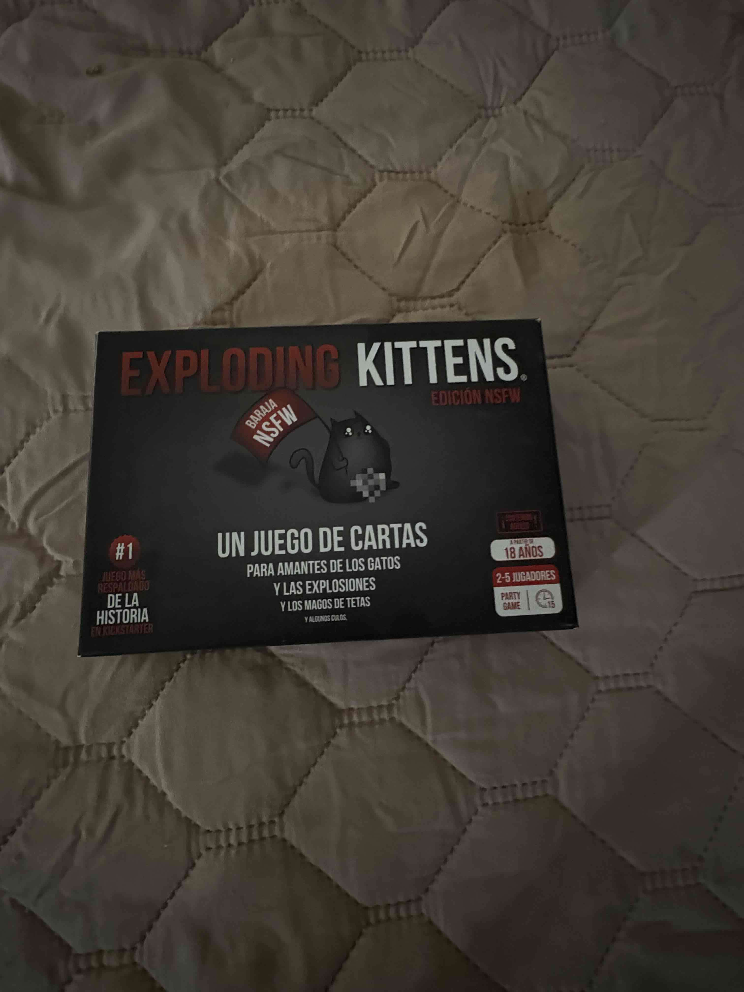 Juego de cartas Exploding Kittens - miniatura 1