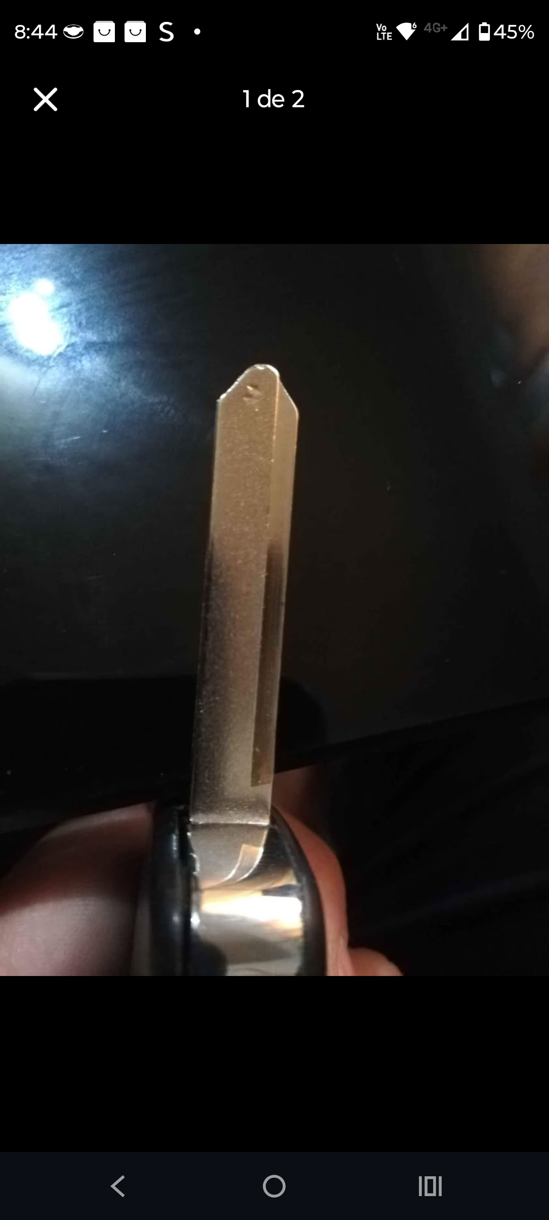 Llave plegable para auto - miniatura 2