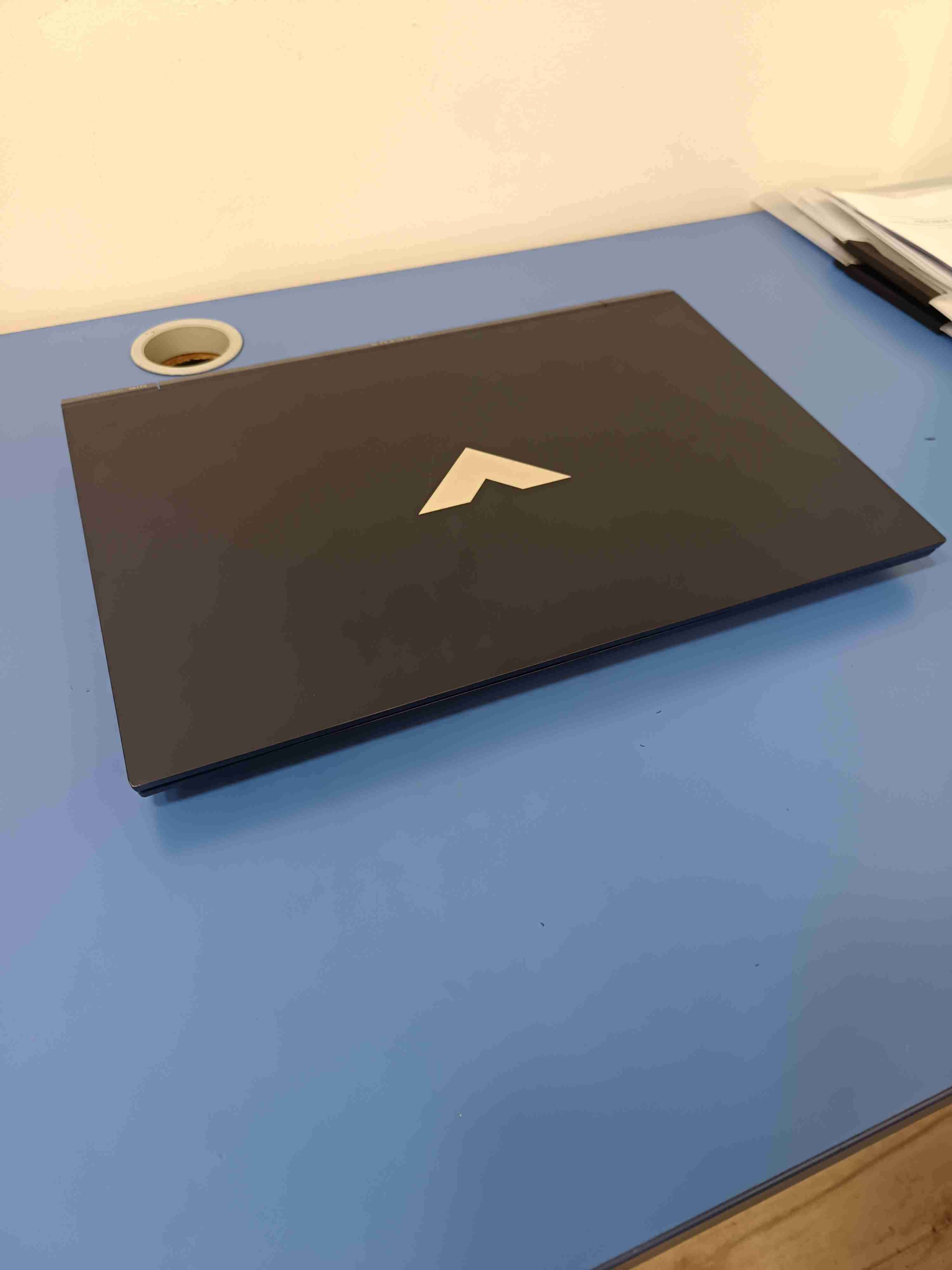 Notebook HP Victus 16-d0511la - miniatura 1