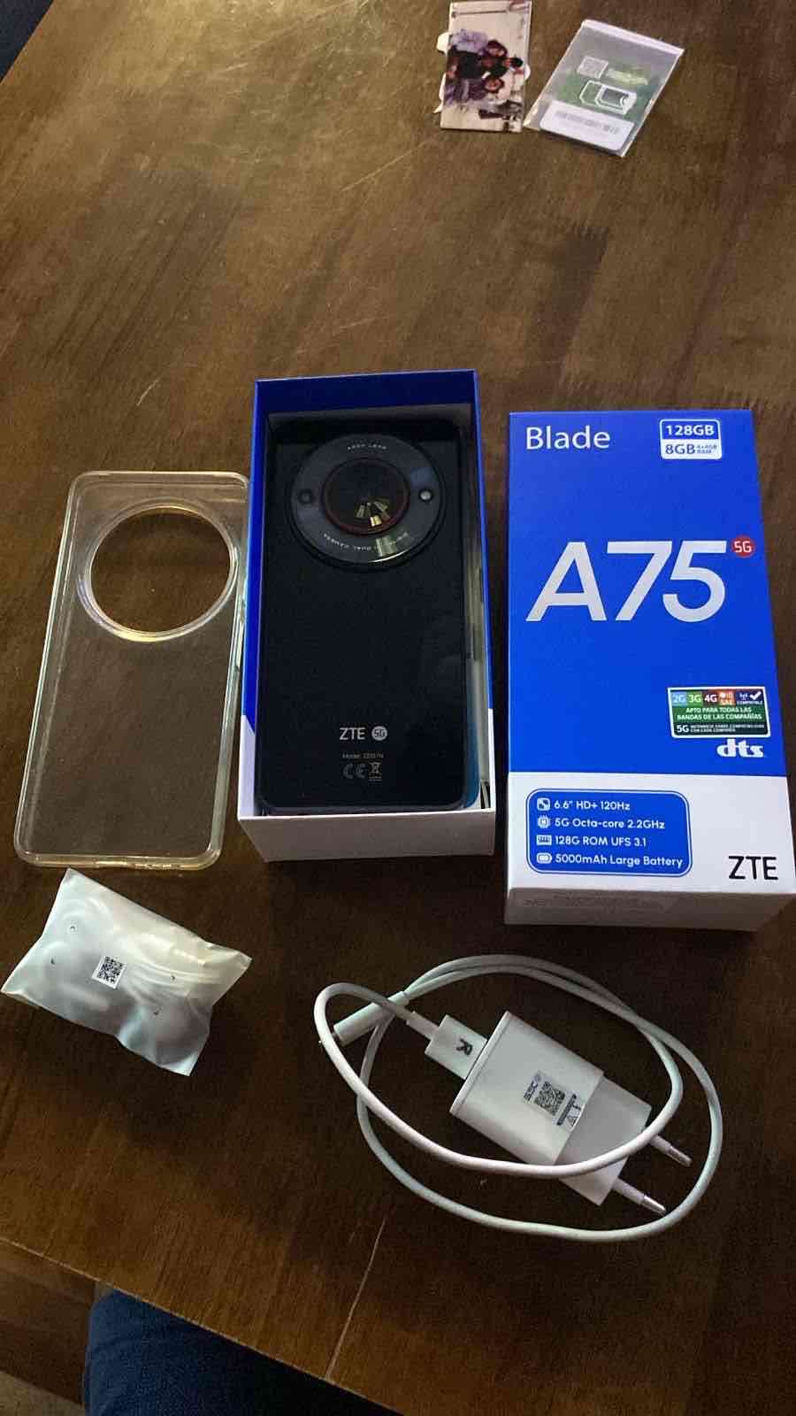 Smartphone ZTE Blade A75 5G - miniatura 1