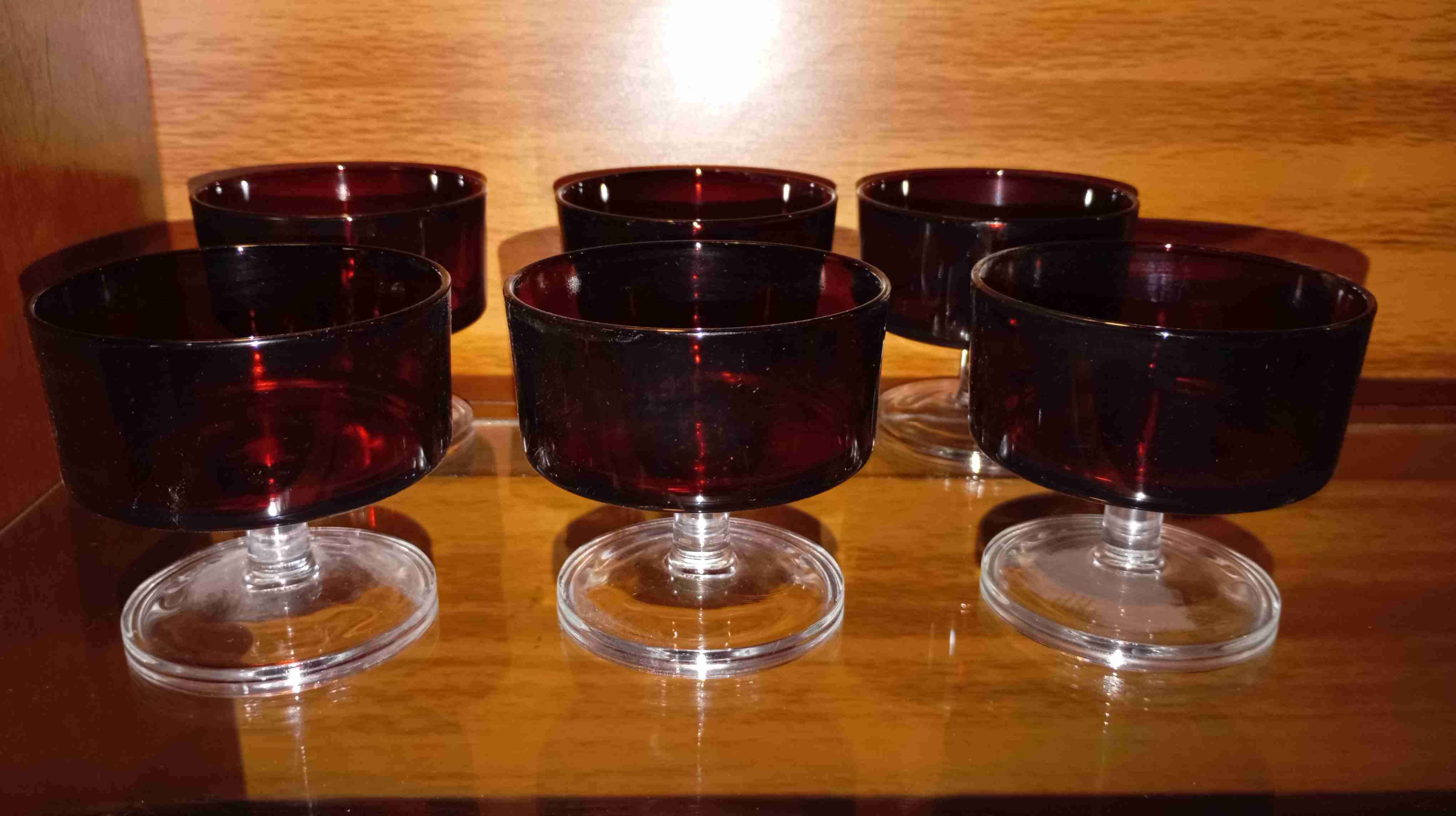 Set de copas de vidrio francesas. - 1