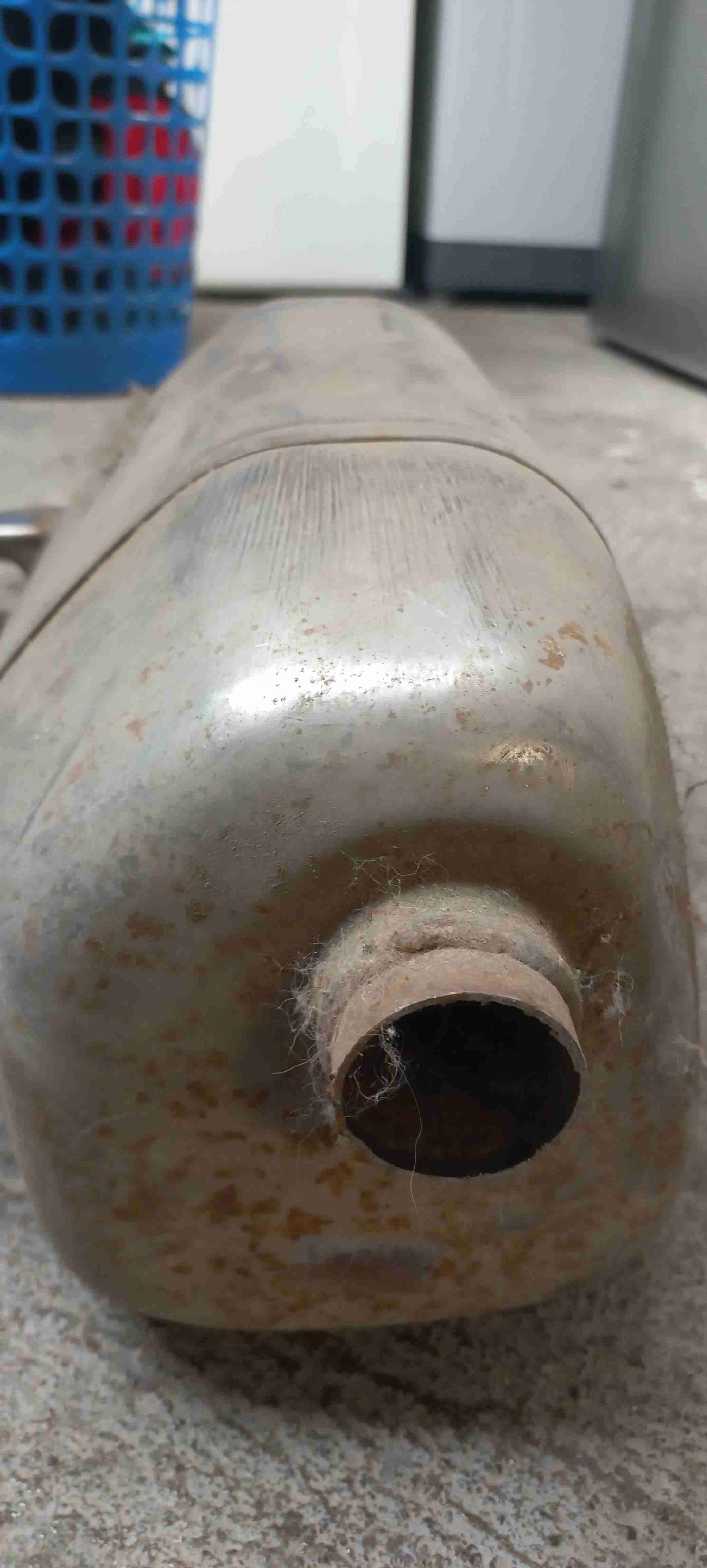 Silenciador Final de Kia Morning Usado - miniatura 3