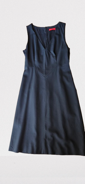 Vestido negro elegante - miniatura 4