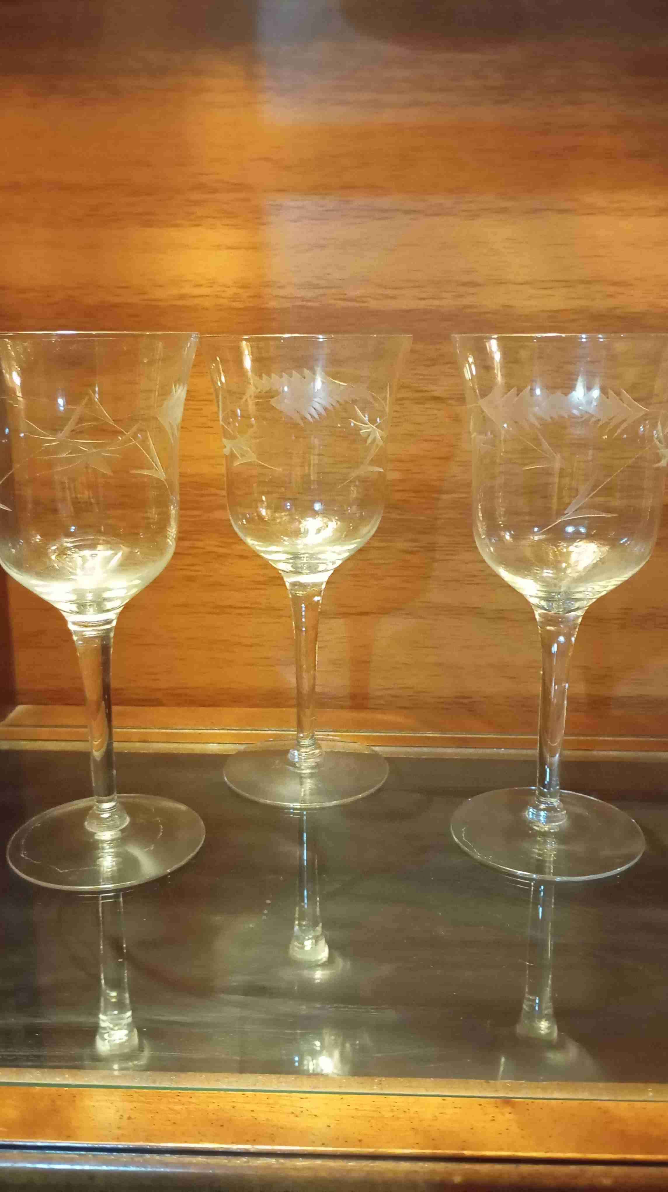 Juego de copas de cristal grabadas - miniatura 1