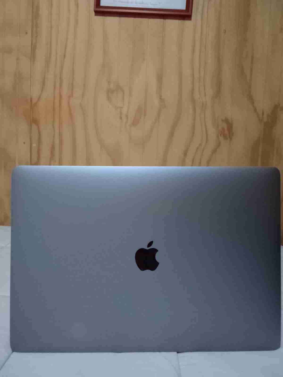 MacBook Pro touch bar 2018 - miniatura 2