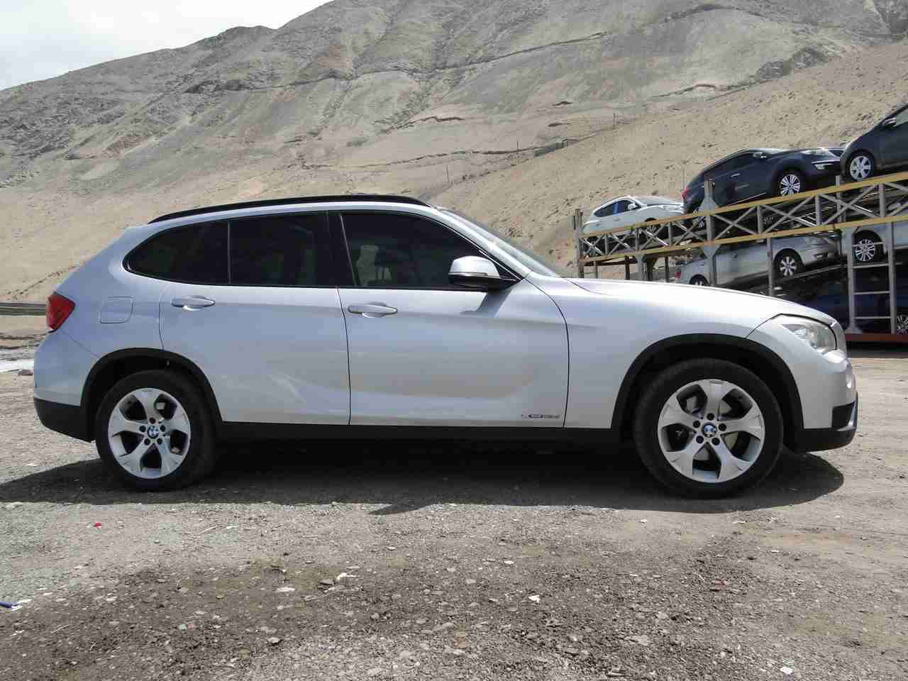 SUV BMW X1 Diesel. gris en excelente Estado - 2