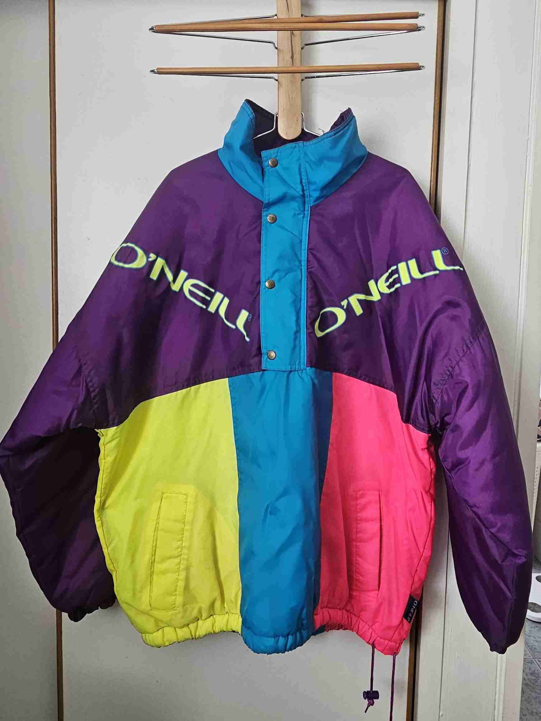 Chaqueta O'Neill colorida