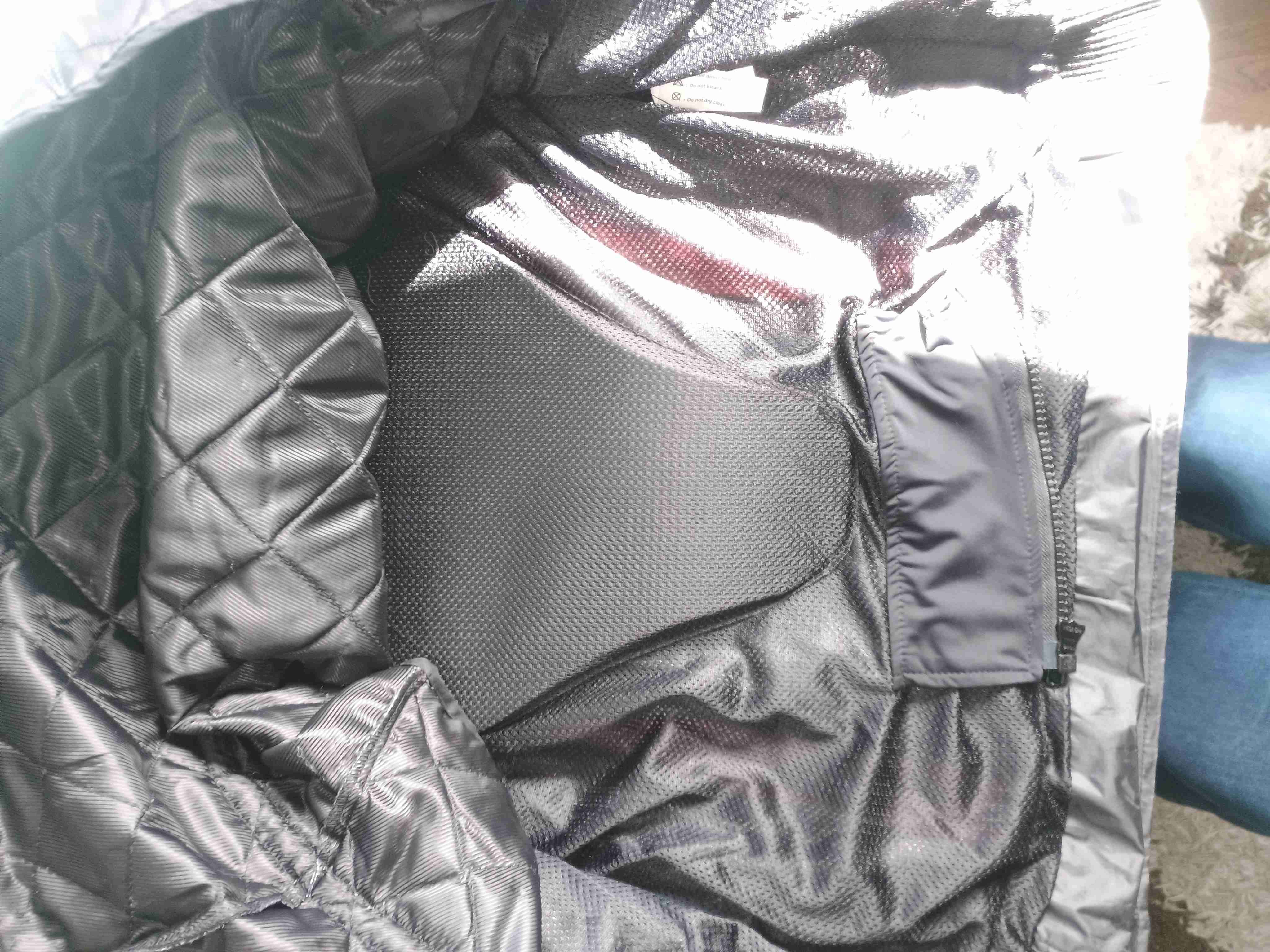 Chaqueta motera negra von roja - miniatura 4