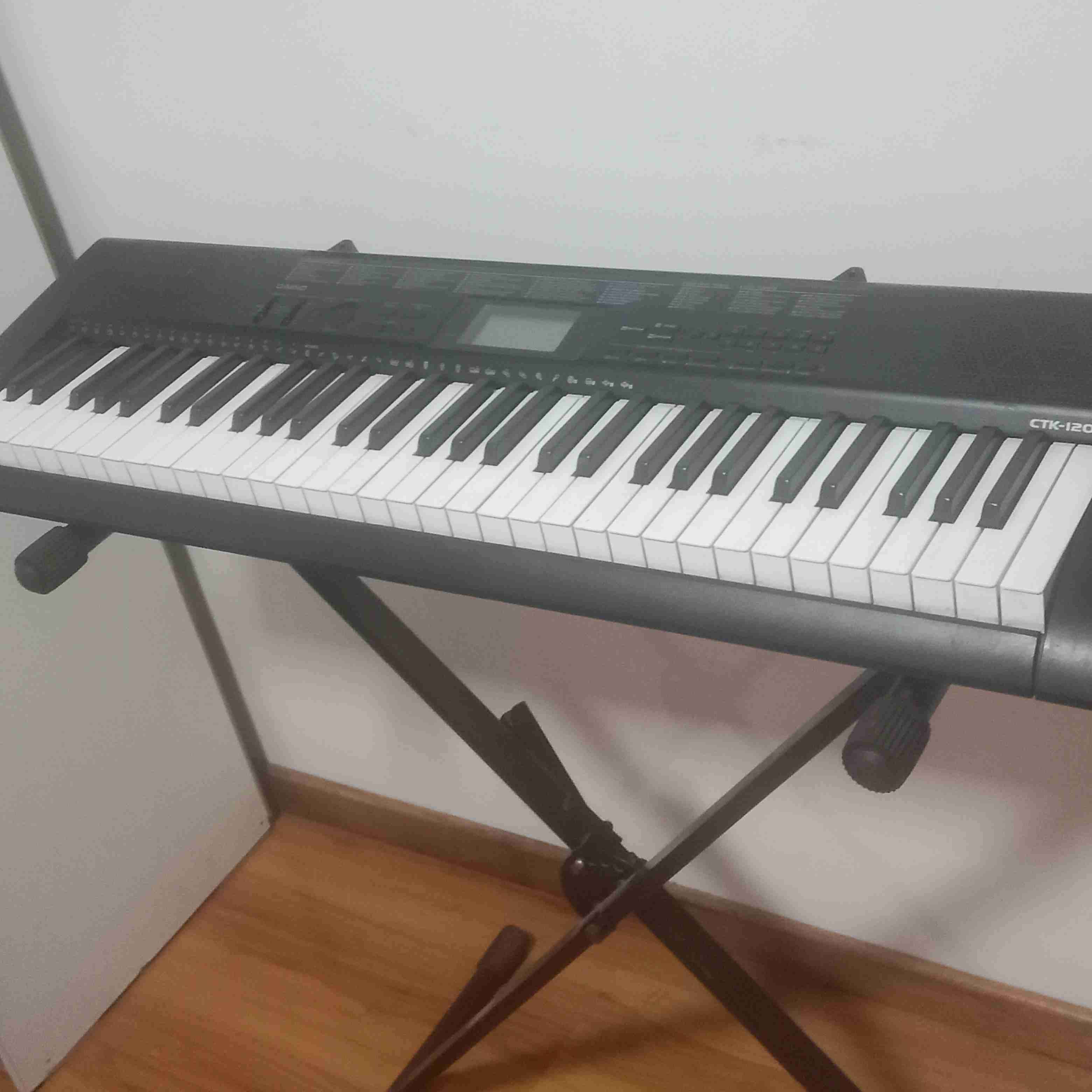 Teclado Casio CTK-480 negro - miniatura 3