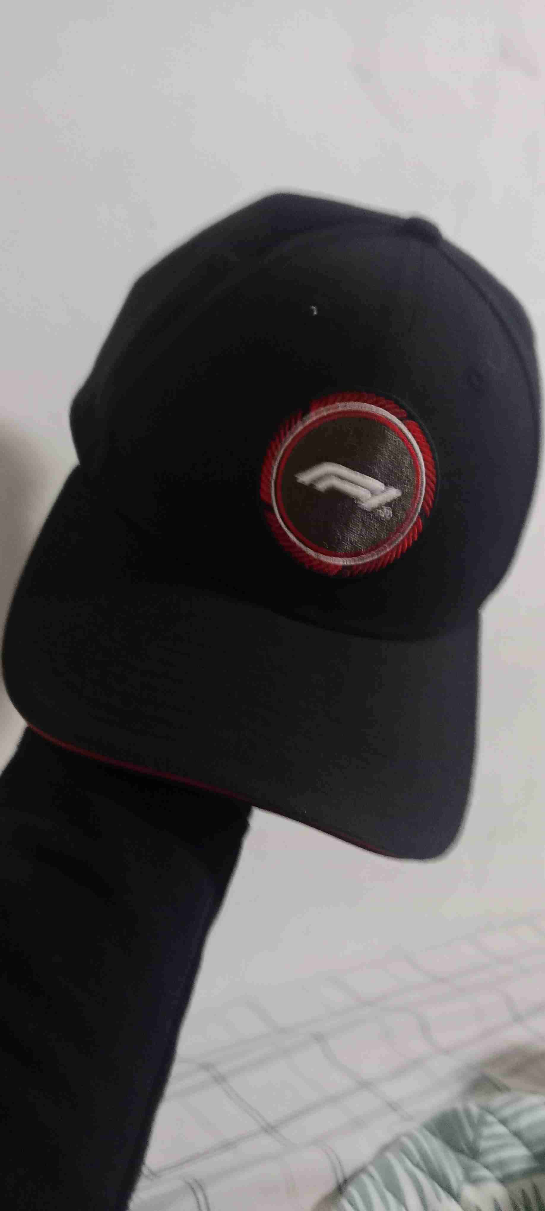 Gorra unisex negra con logo - 1