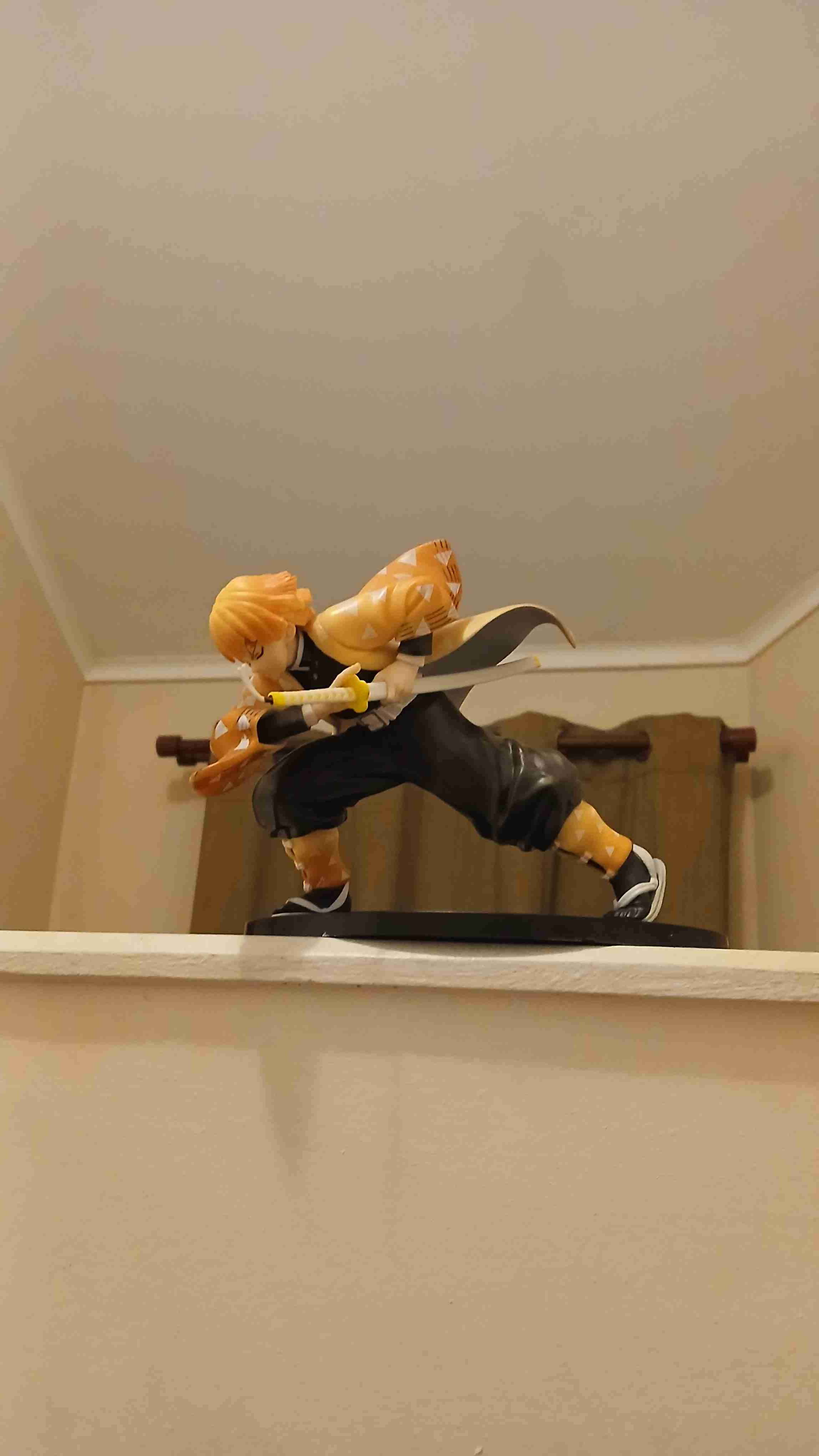 Figura Zenitsu Demon Slayer - 1