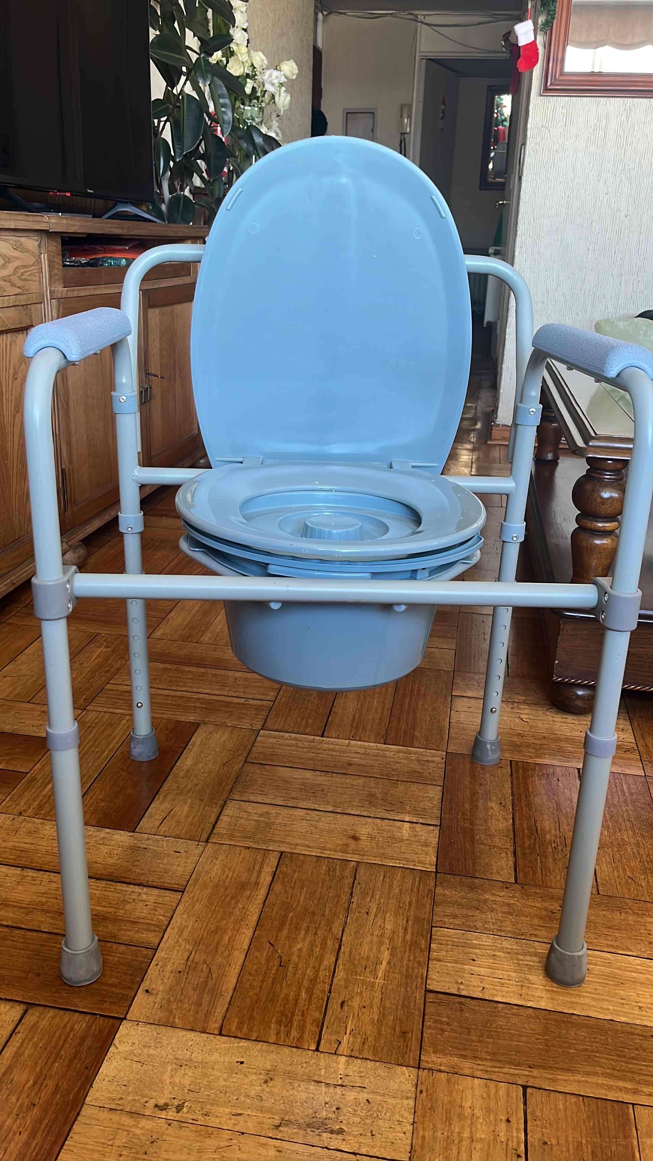 Silla con escusado portátil azul - miniatura 2