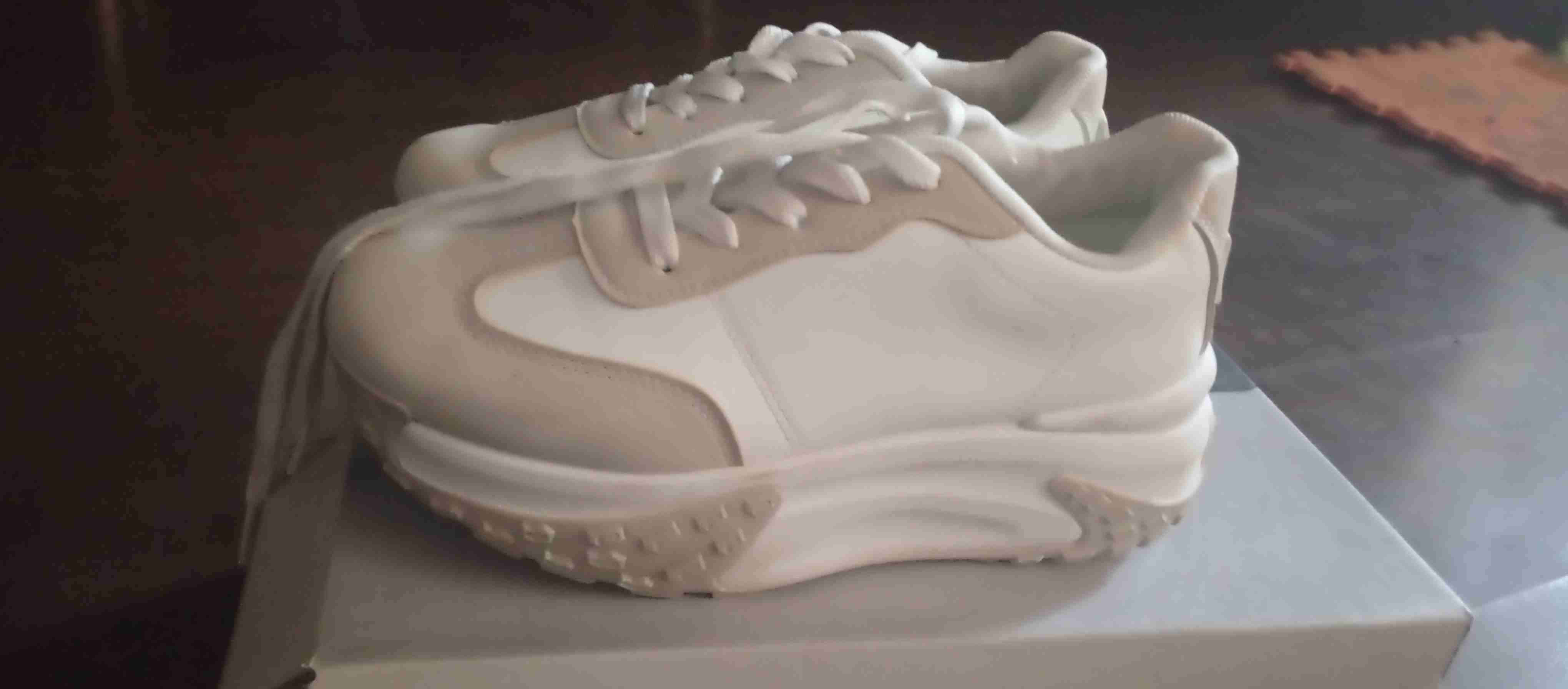 Zapatillas deportivas blancas - miniatura 2