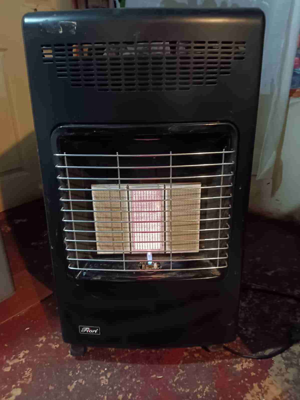 Estufa a gas Flord compacta