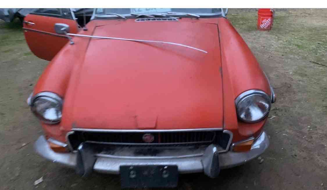 MG B 1971 auto clásico funcionando - 2