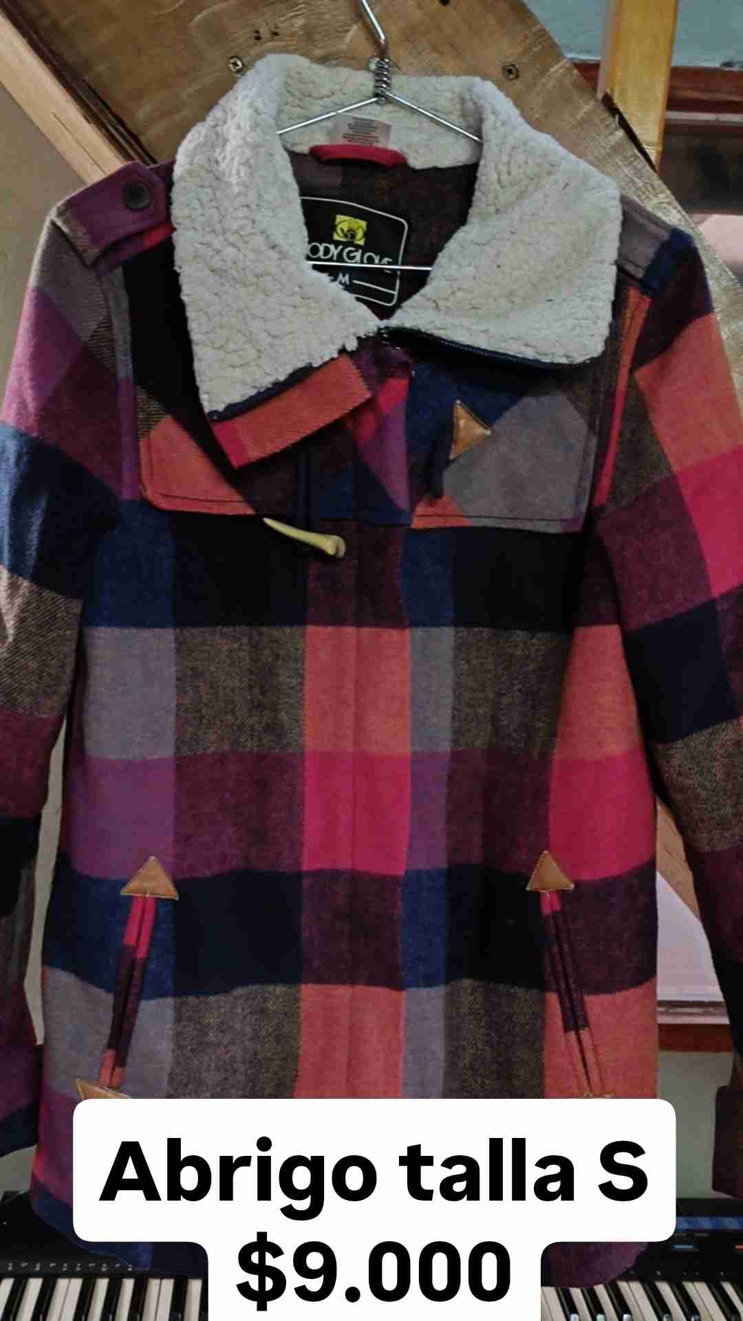 Jeans Zara talla 38 rígidos - miniatura 4