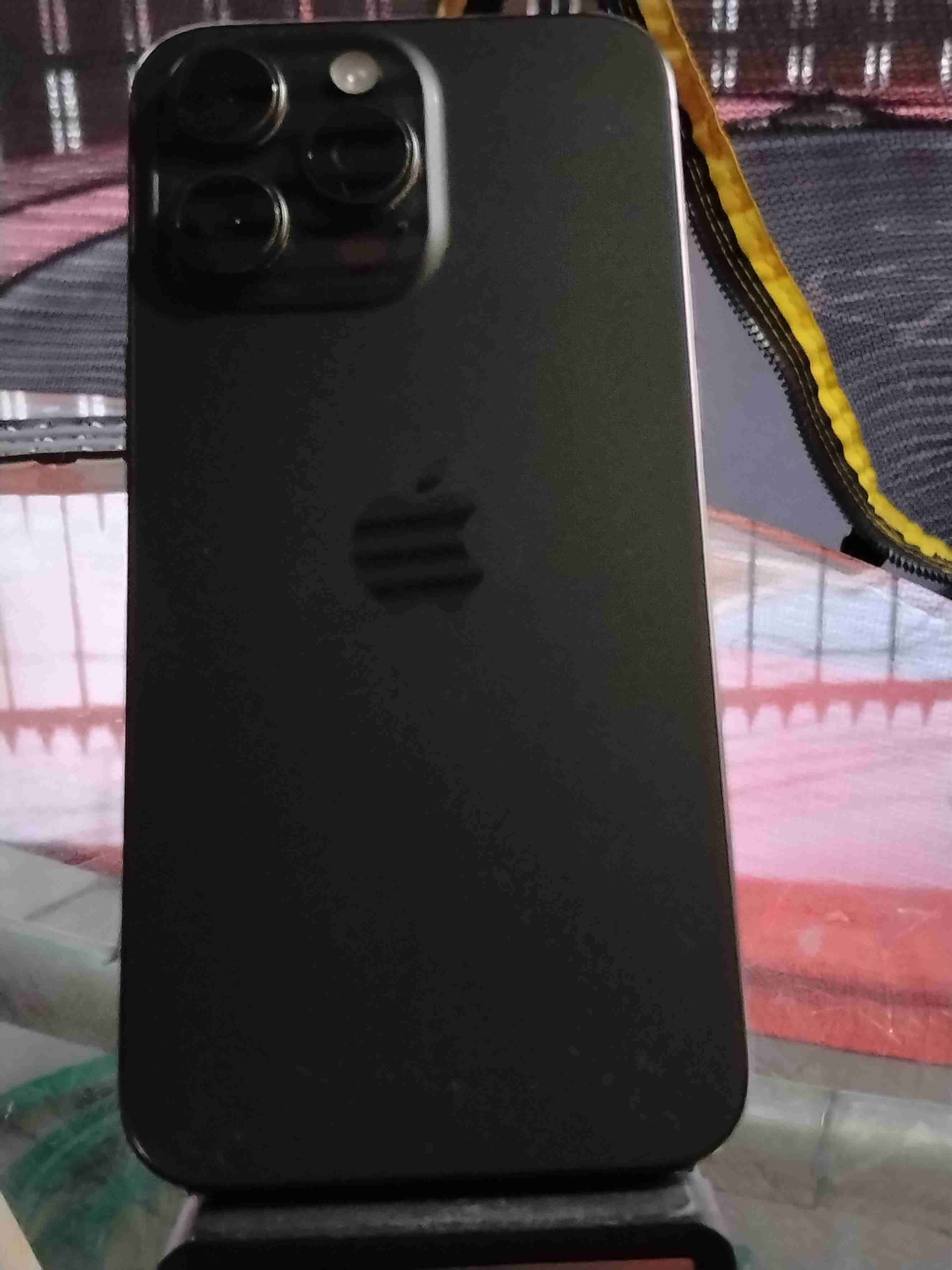 iPhone 15 Pro Max 256 GB - 4