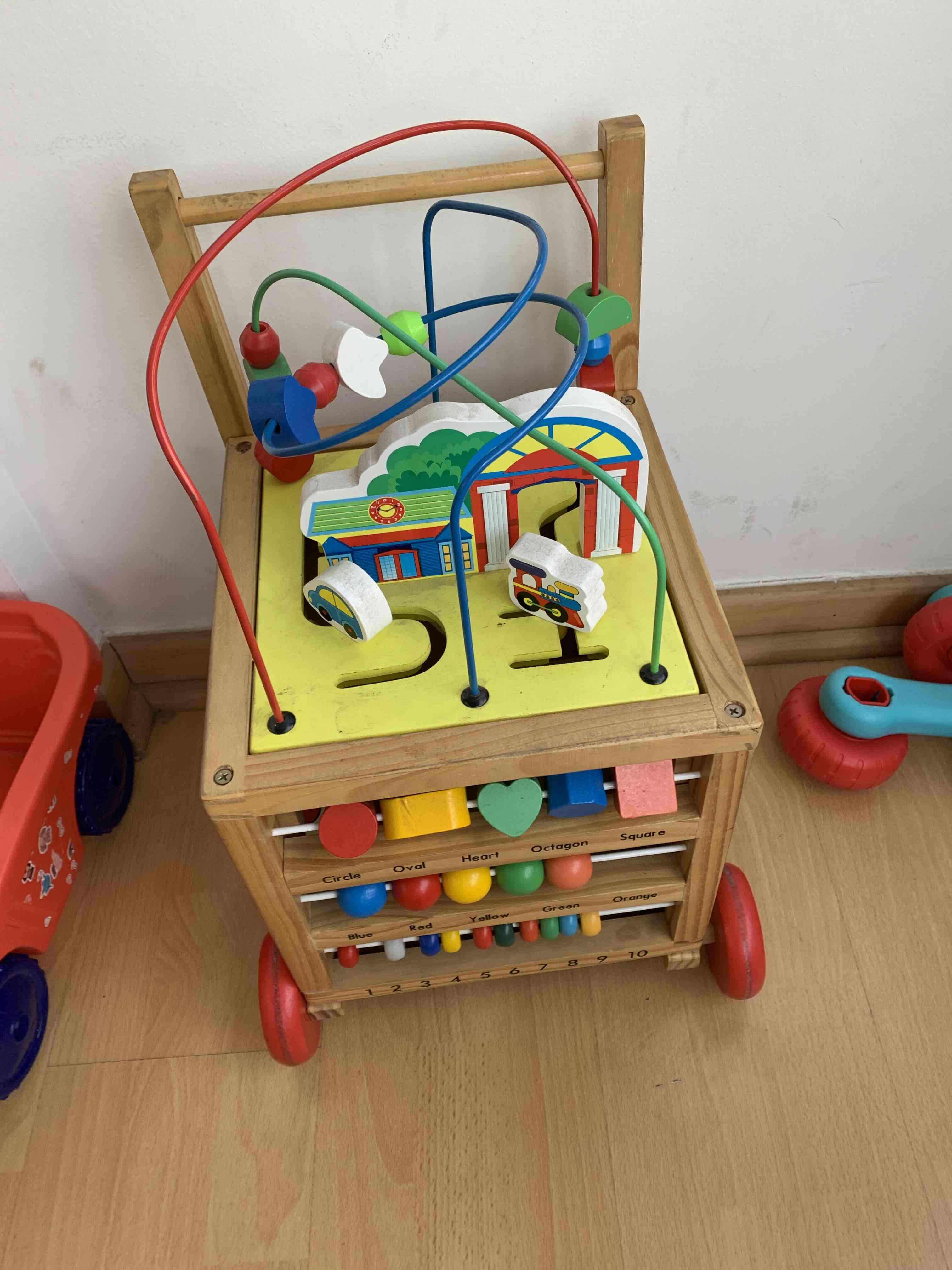 Centro de actividades para niños - miniatura 1