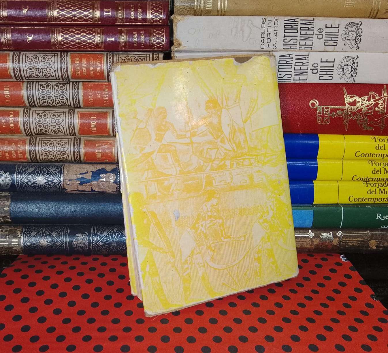 Libro 'Los Egipcios' de Cyril Aldred - 2