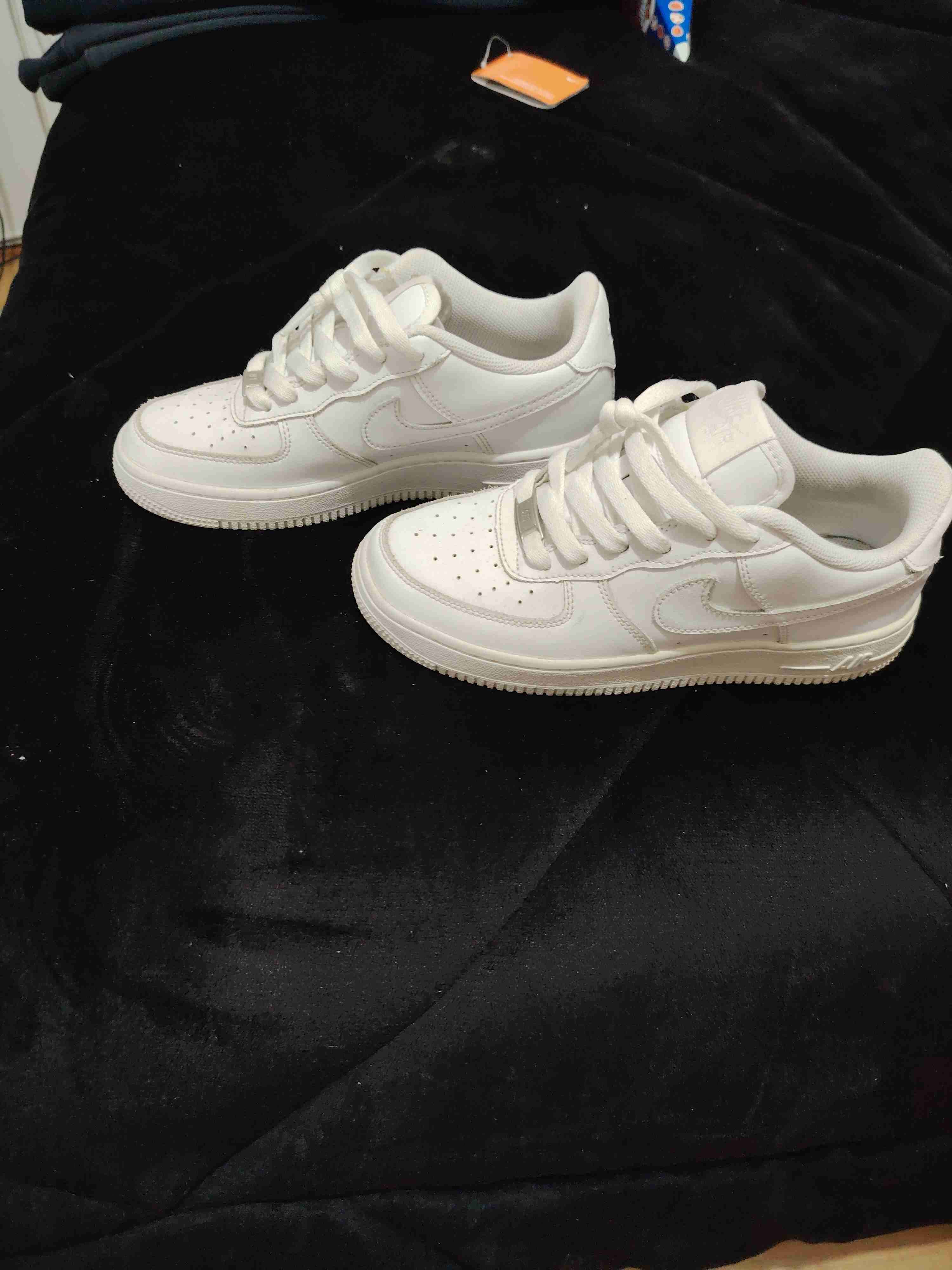 Zapatillas deportivas blancas - miniatura 2