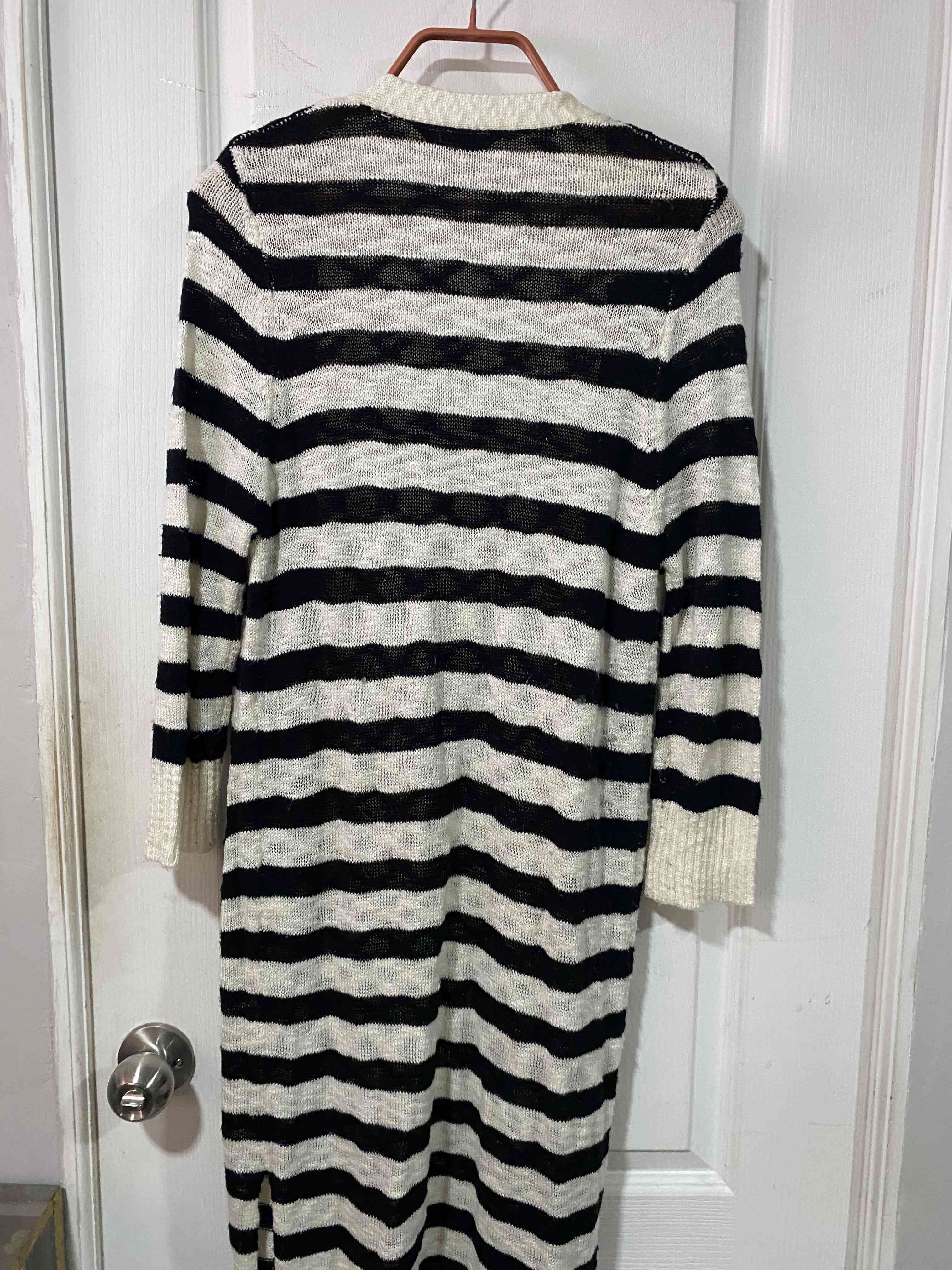 Cárdigan rayado blanco y negro - miniatura 3