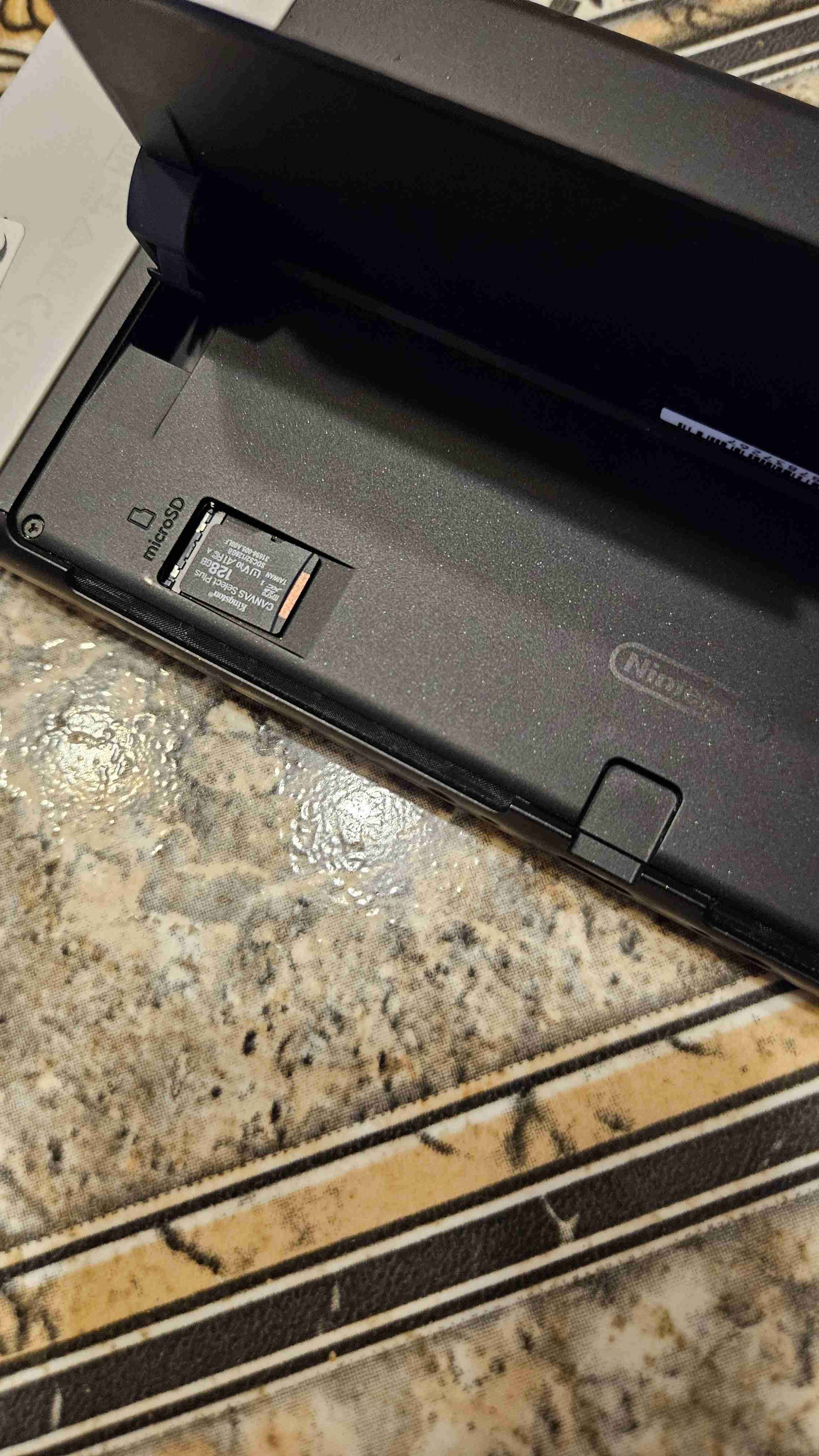 Nintendo Switch oled - miniatura 4