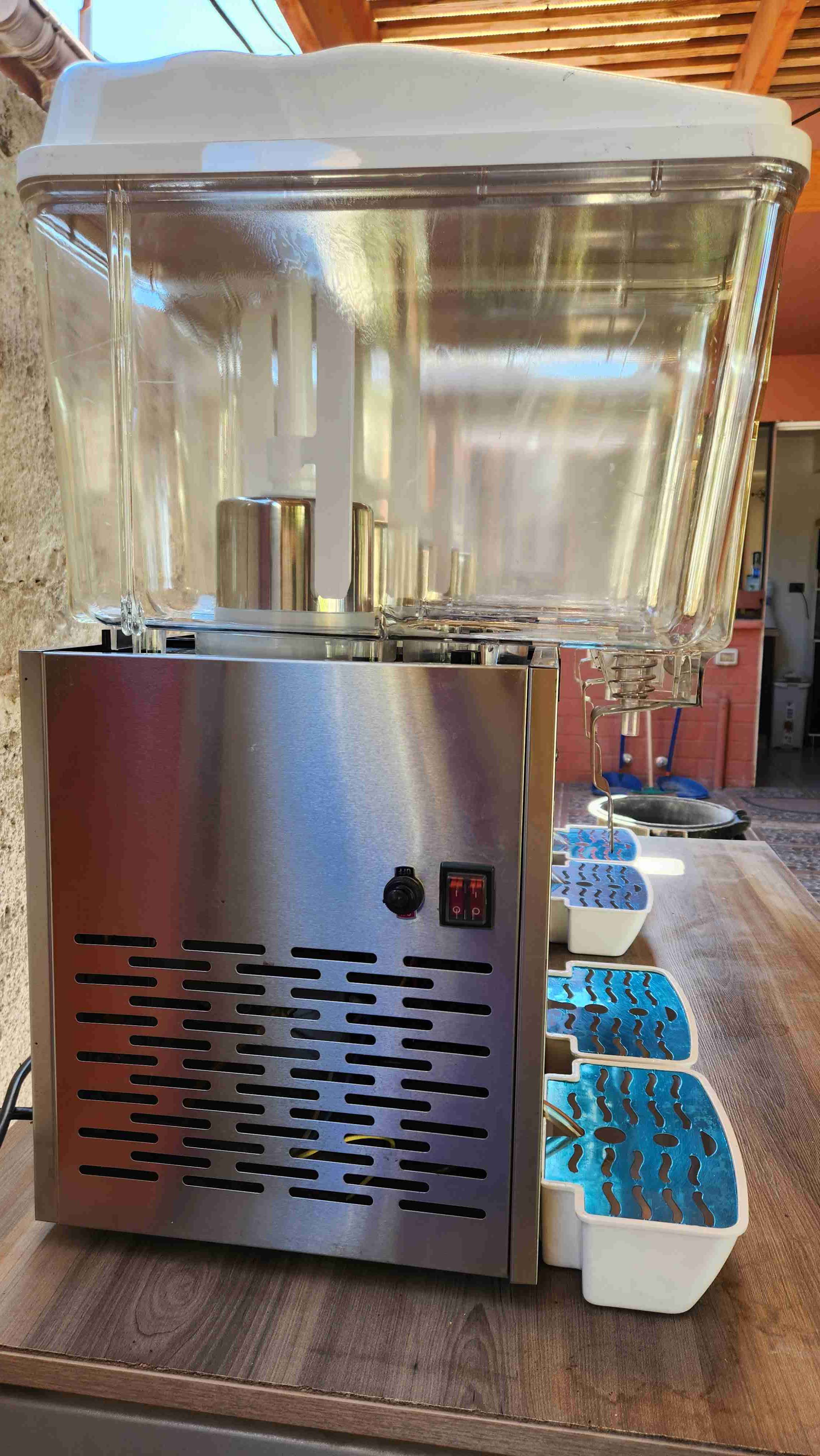 Dispensador de jugo Volter doble - 5