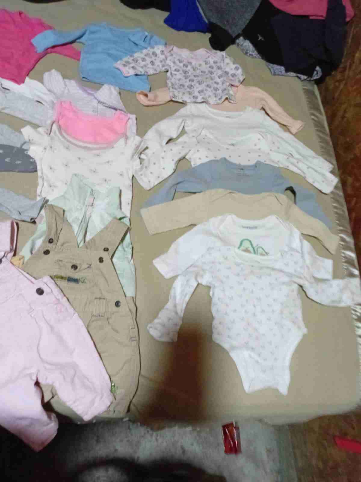 Ropa de bebé - miniatura 4