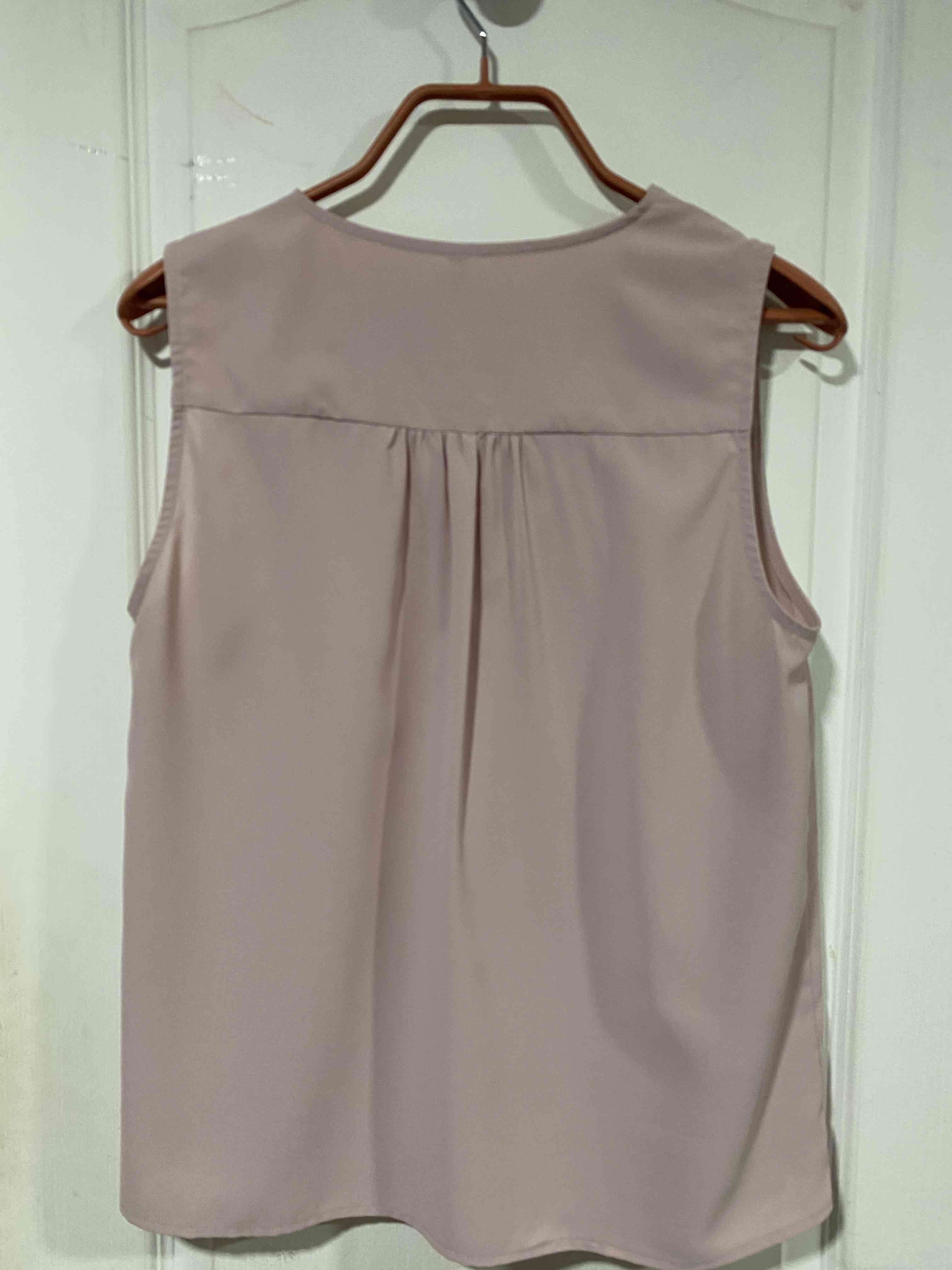 Blusa sin mangas rosa con detalle brillante - miniatura 3