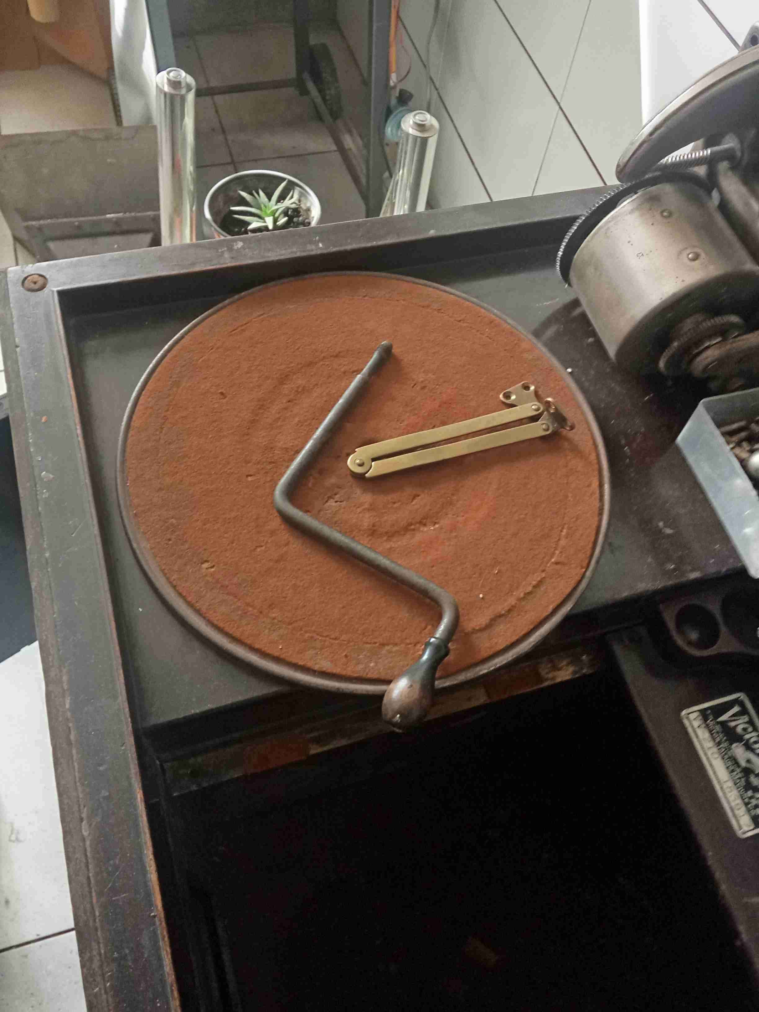 Vitrola y motor - miniatura 5