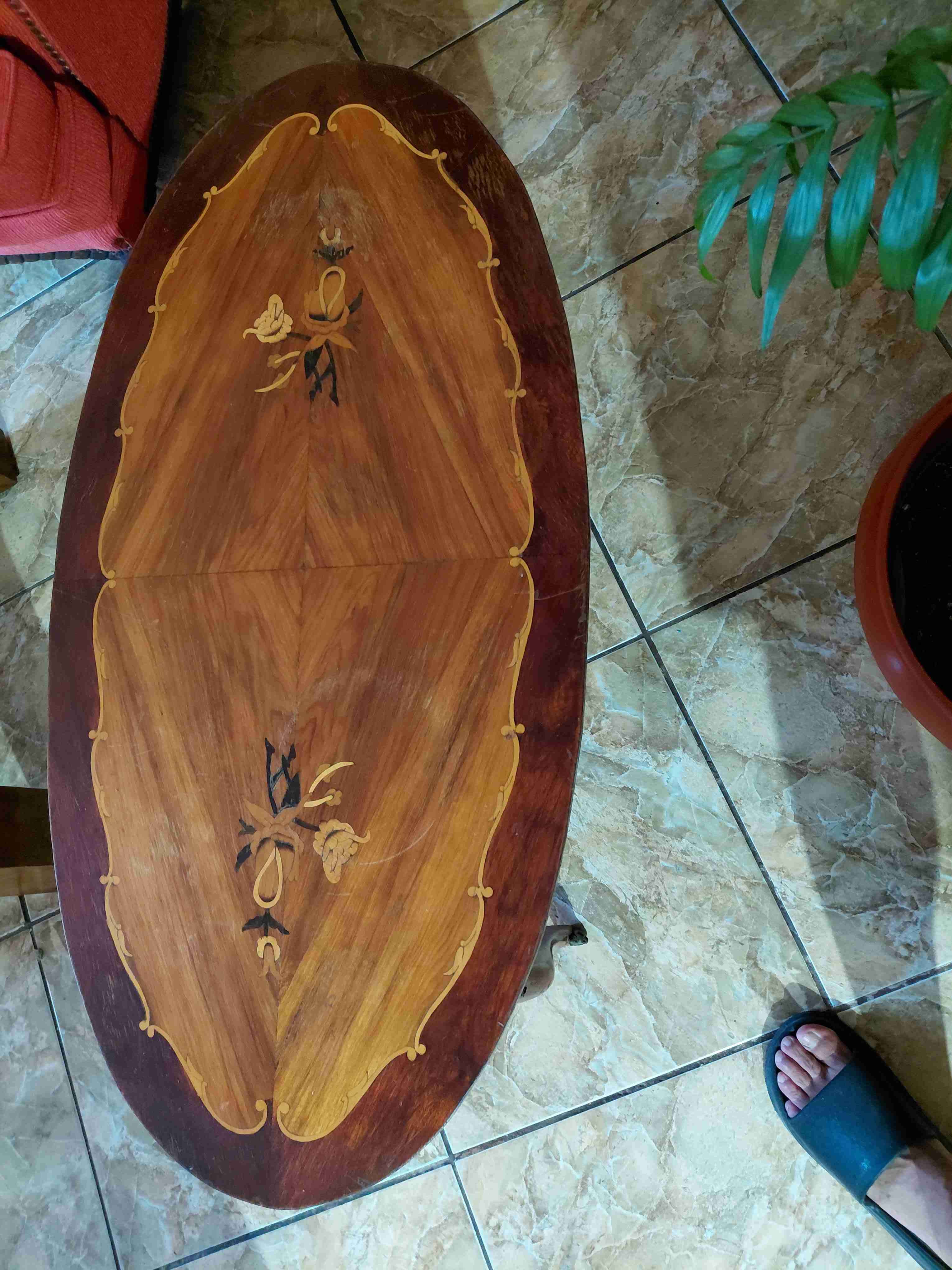 Mesa de centro ovalada de madera - miniatura 3