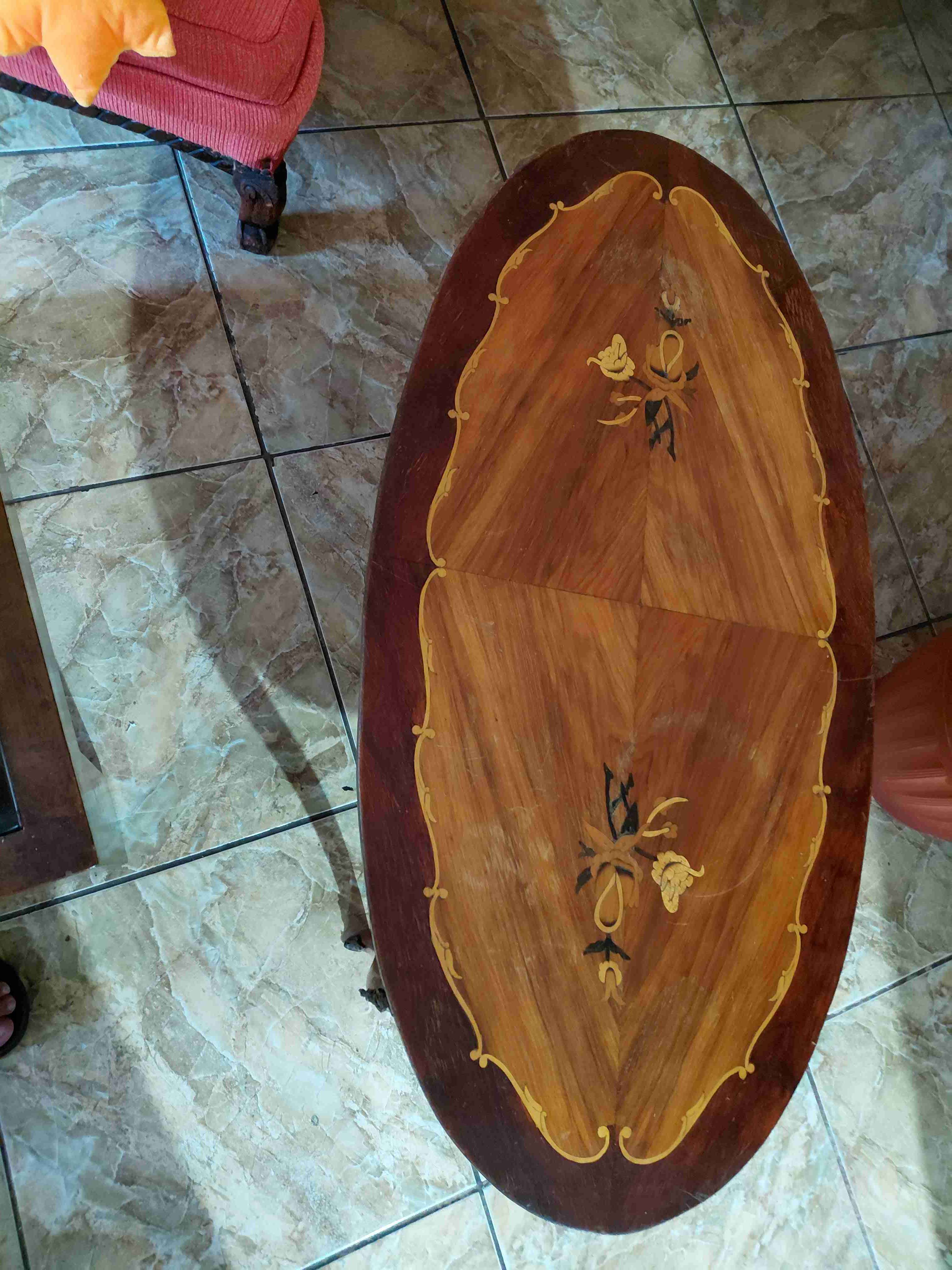 Mesa de centro ovalada de madera - miniatura 4