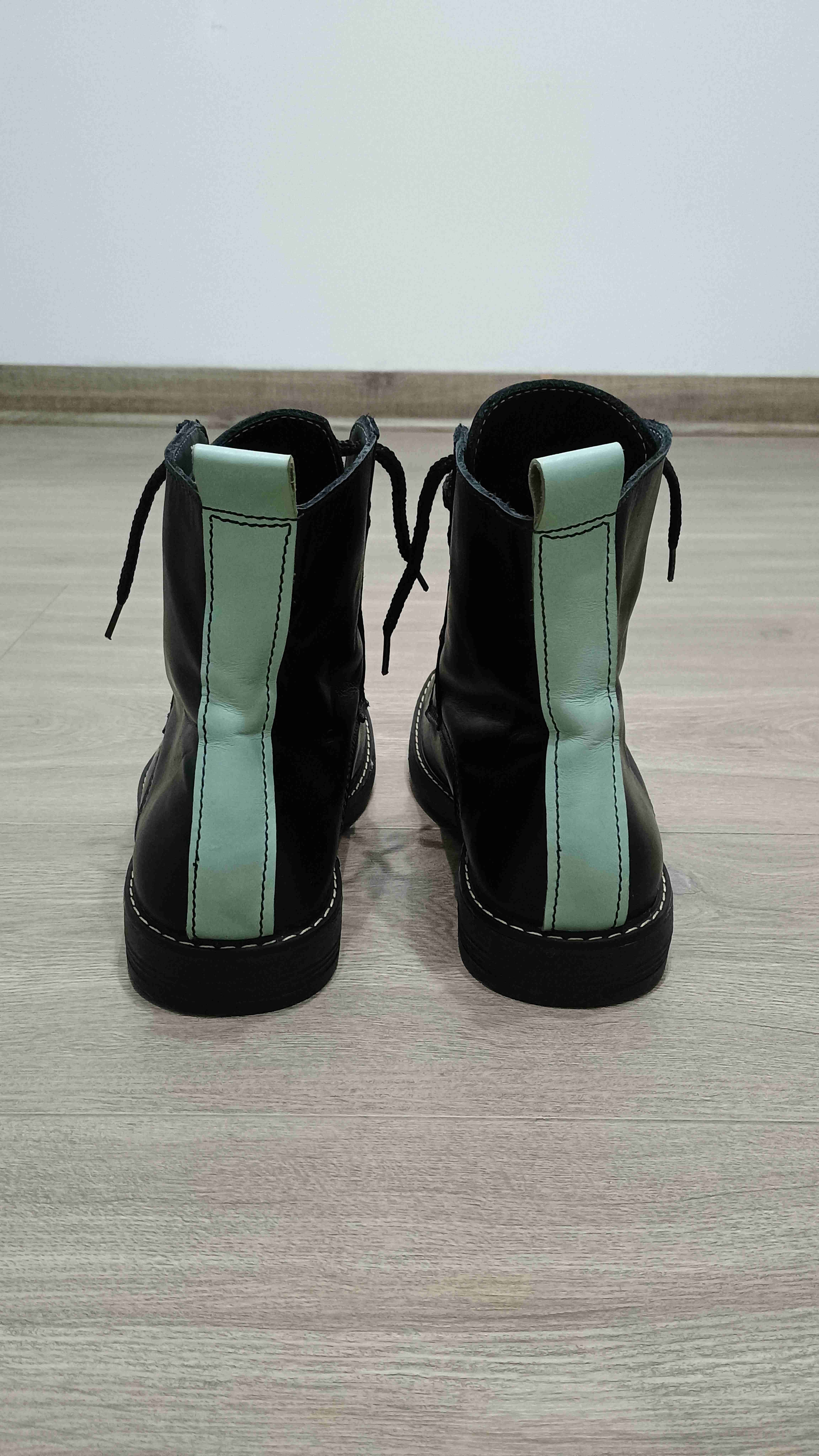 Botines exclusivos de cuero - miniatura 2