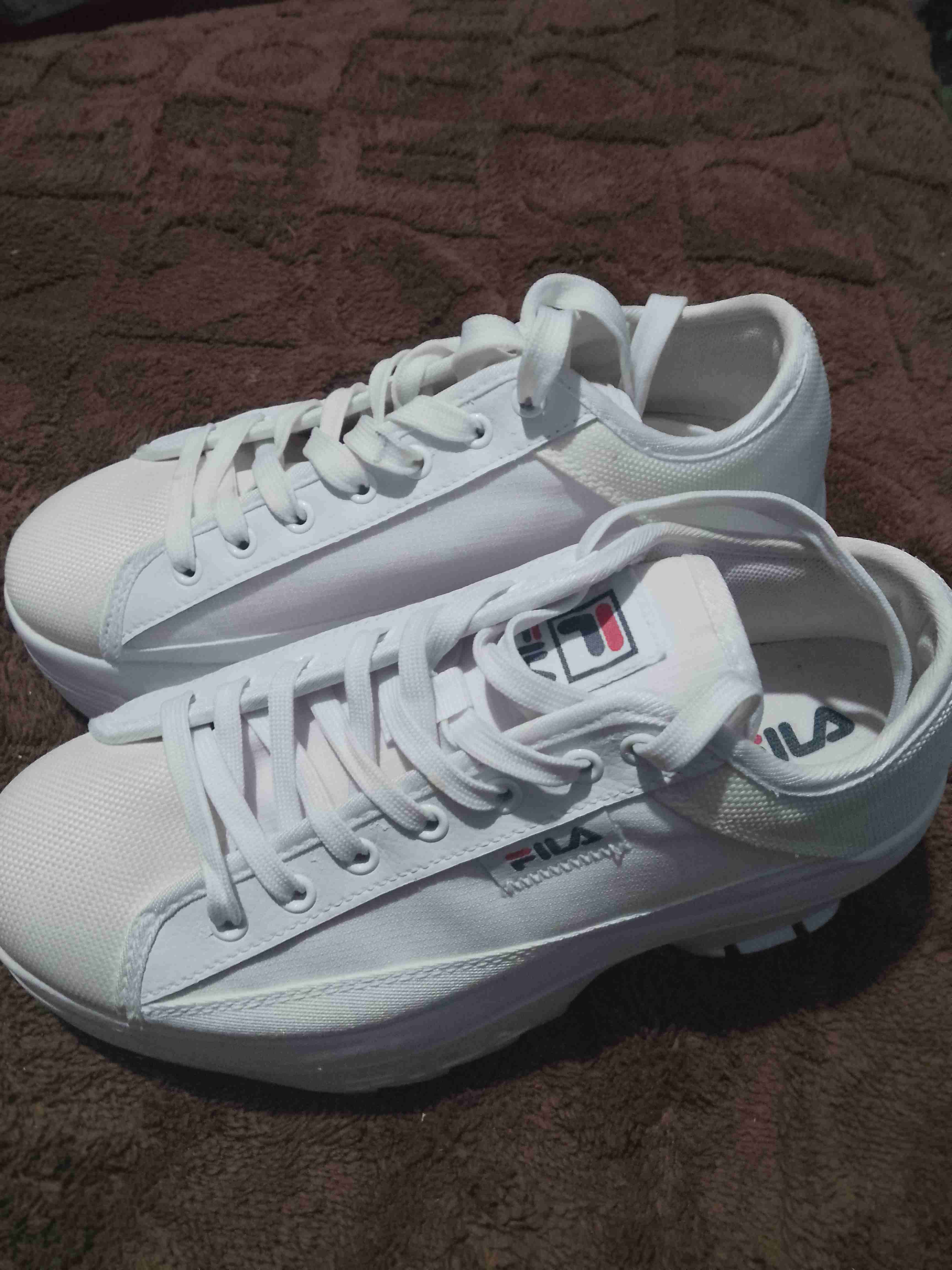 Zapatillas blancas clásicas - 2