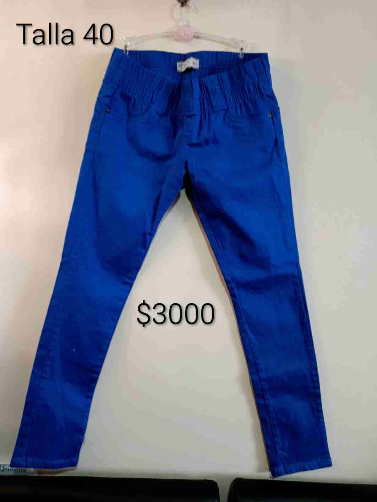 Pantalones ajustados azules mujer