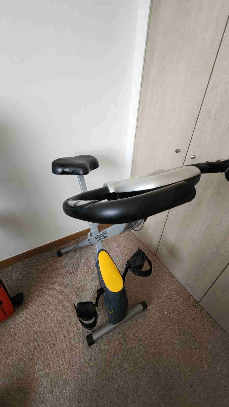 Bicicleta estática Bianchi - miniatura 5