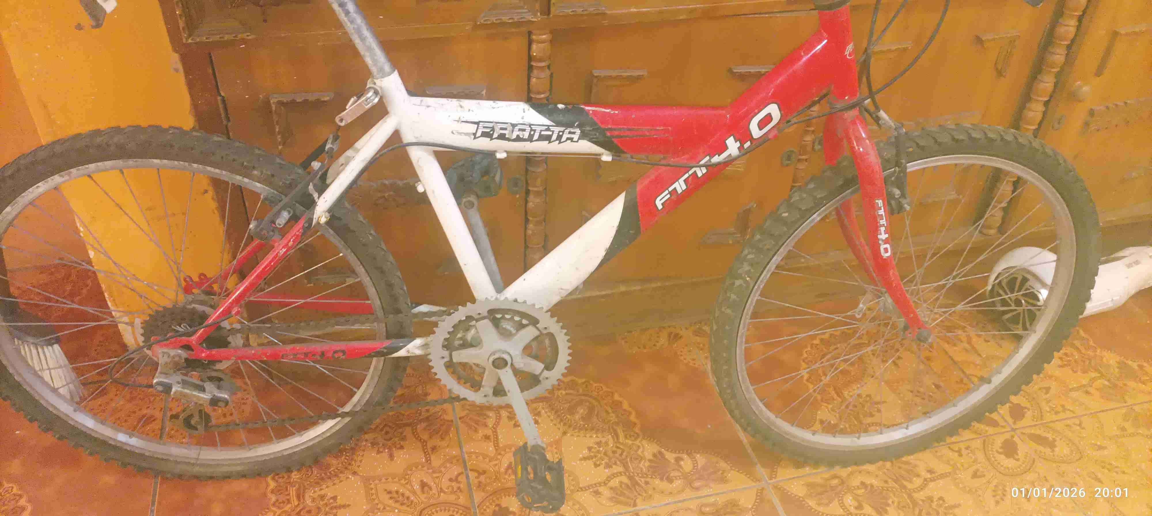 Bicicleta Fratta roja y blanca - miniatura 1