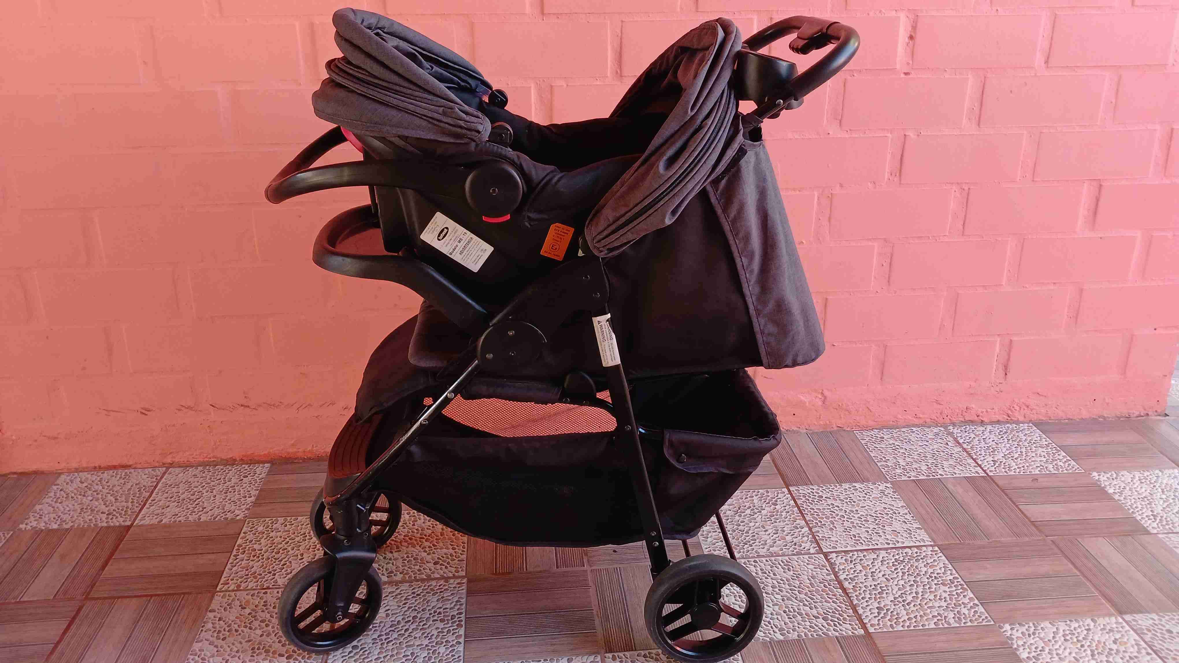 Coche de paseo gris - miniatura 4