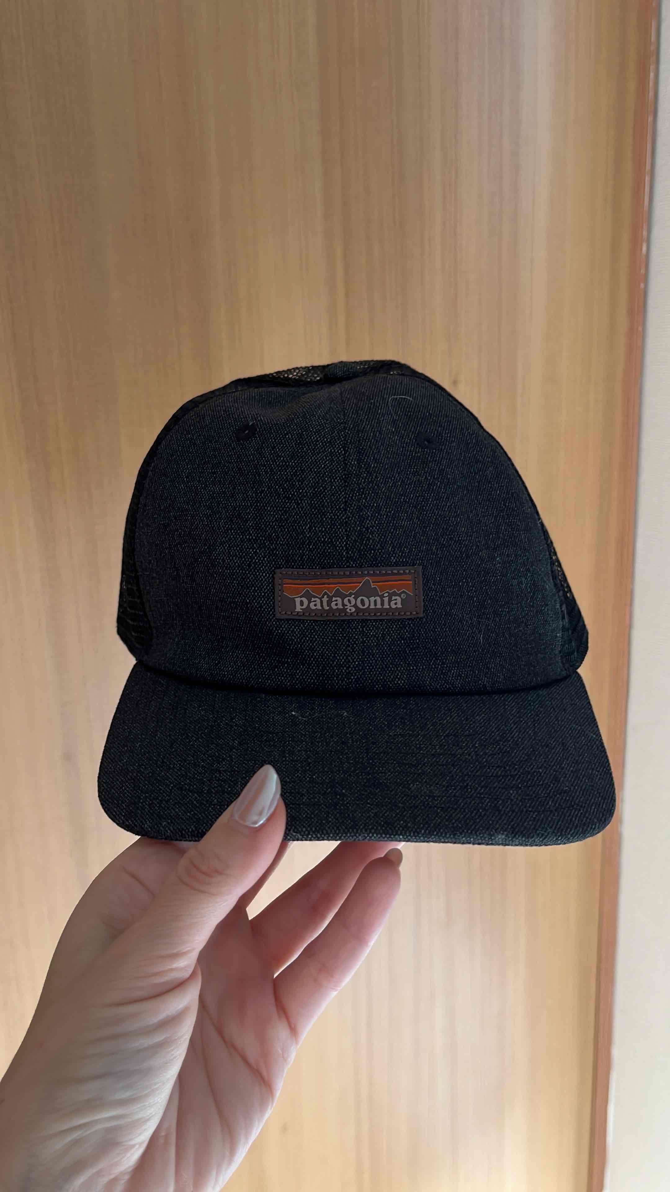 Gorra negra Patagonia - miniatura 2